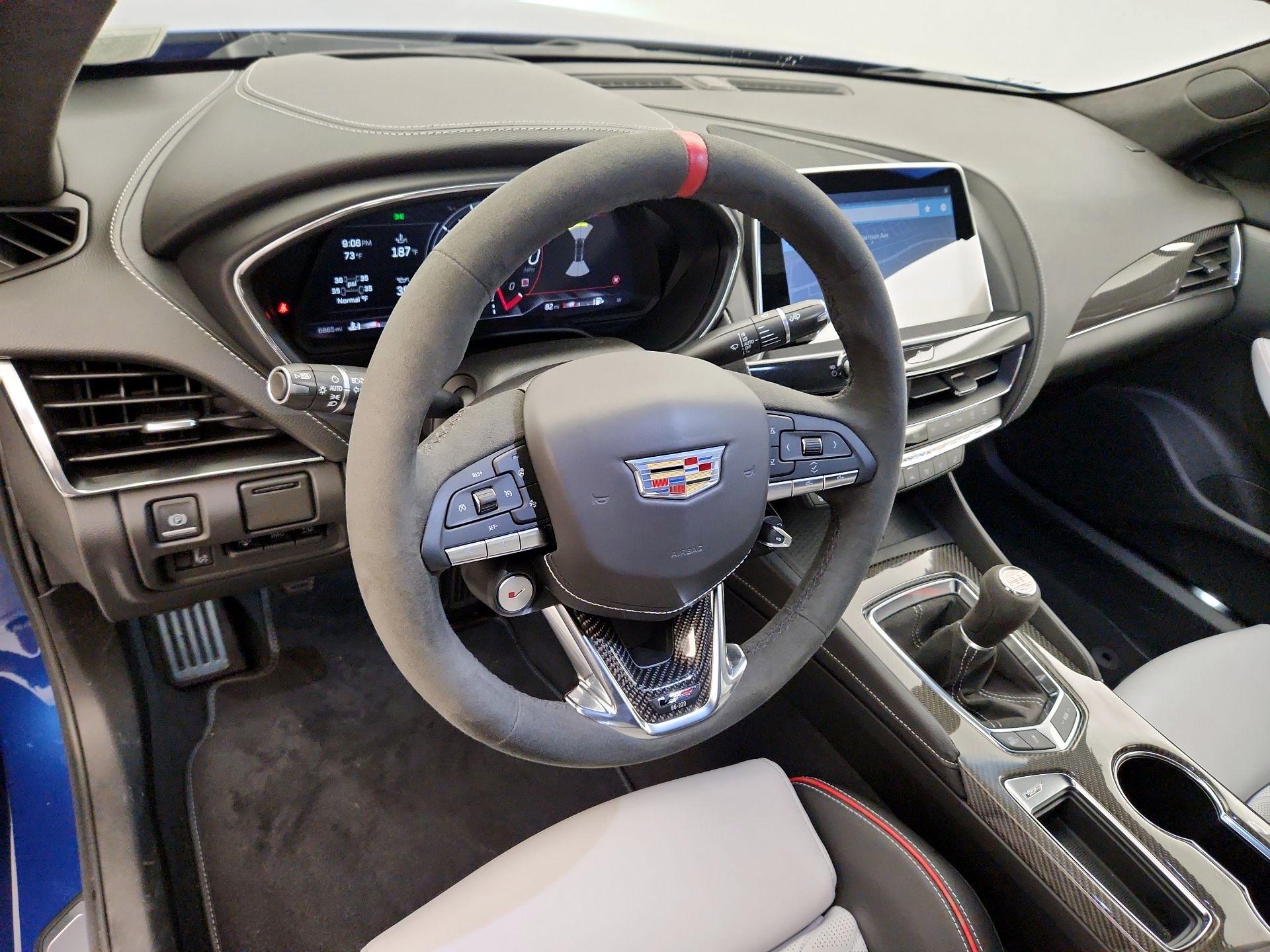 Thumbnail: 2023 Cadillac CT5 - 9