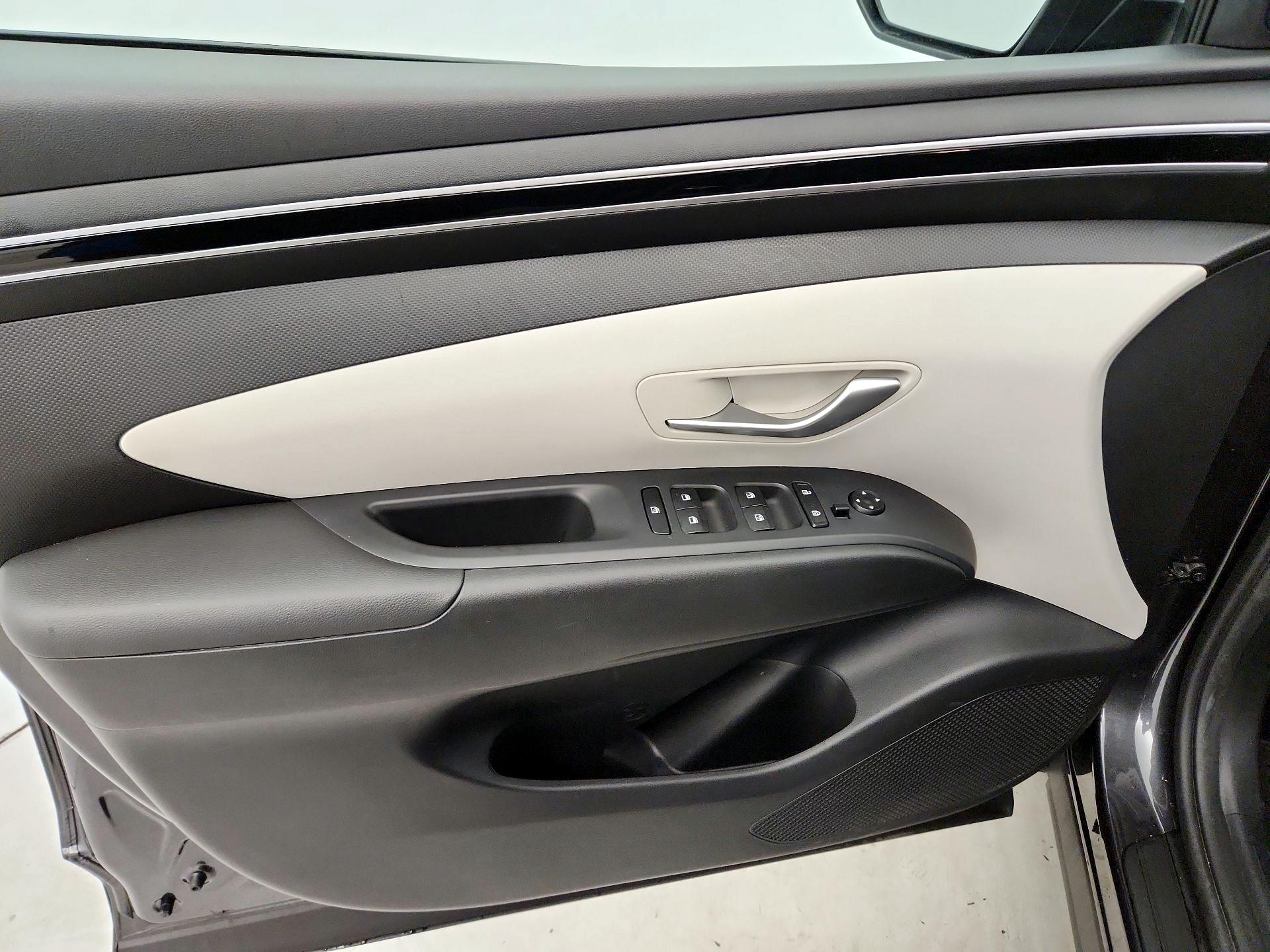 Thumbnail: 2023 Hyundai Tucson - 12