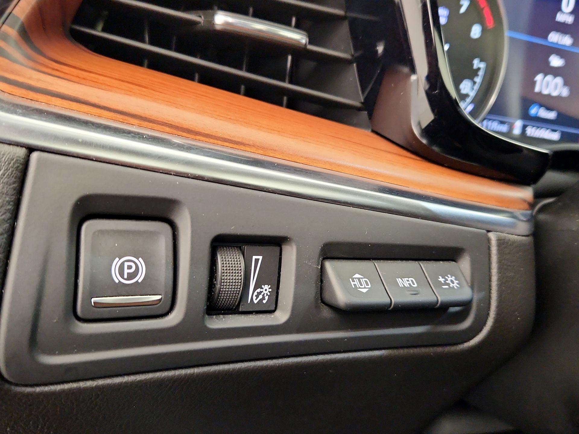 Thumbnail: 2021 Cadillac XT5 - 13
