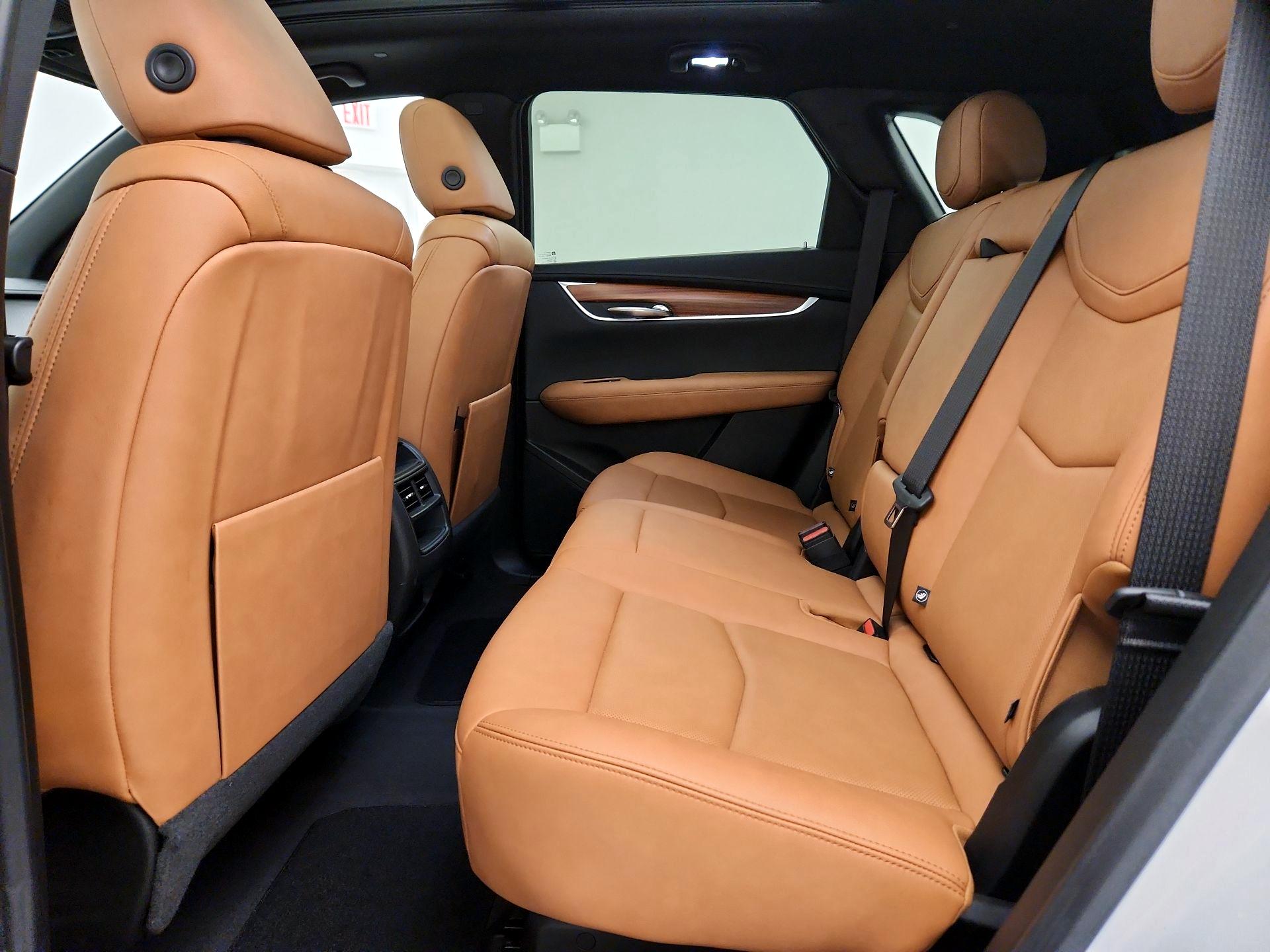 Thumbnail: 2021 Cadillac XT5 - 20
