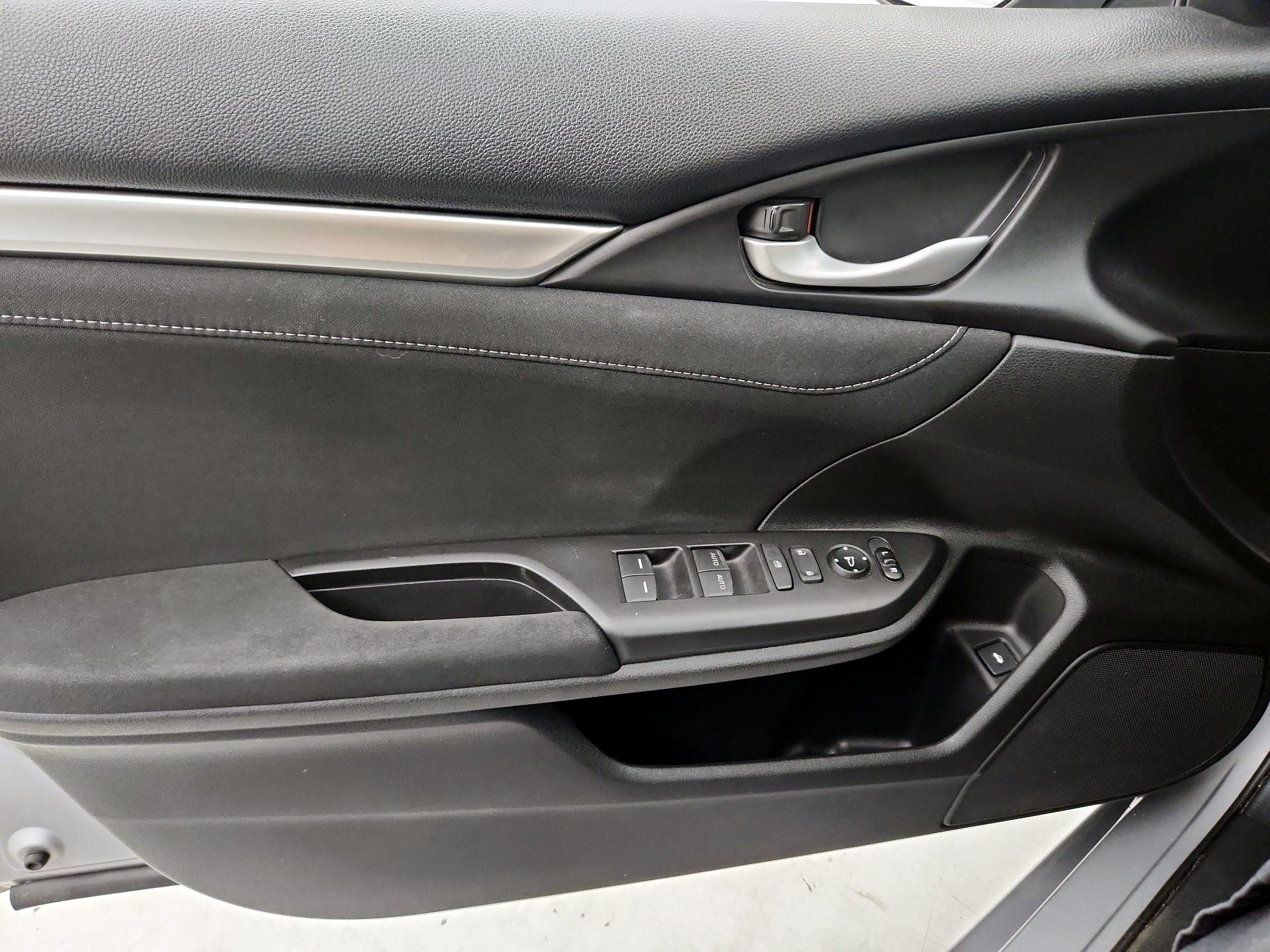 Thumbnail: 2018 Honda Civic - 12
