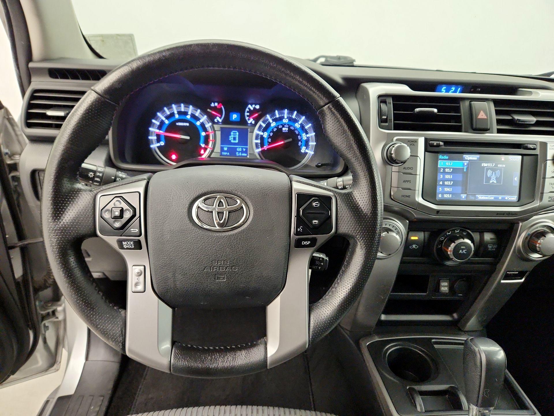 Thumbnail: 2017 Toyota 4Runner - 10