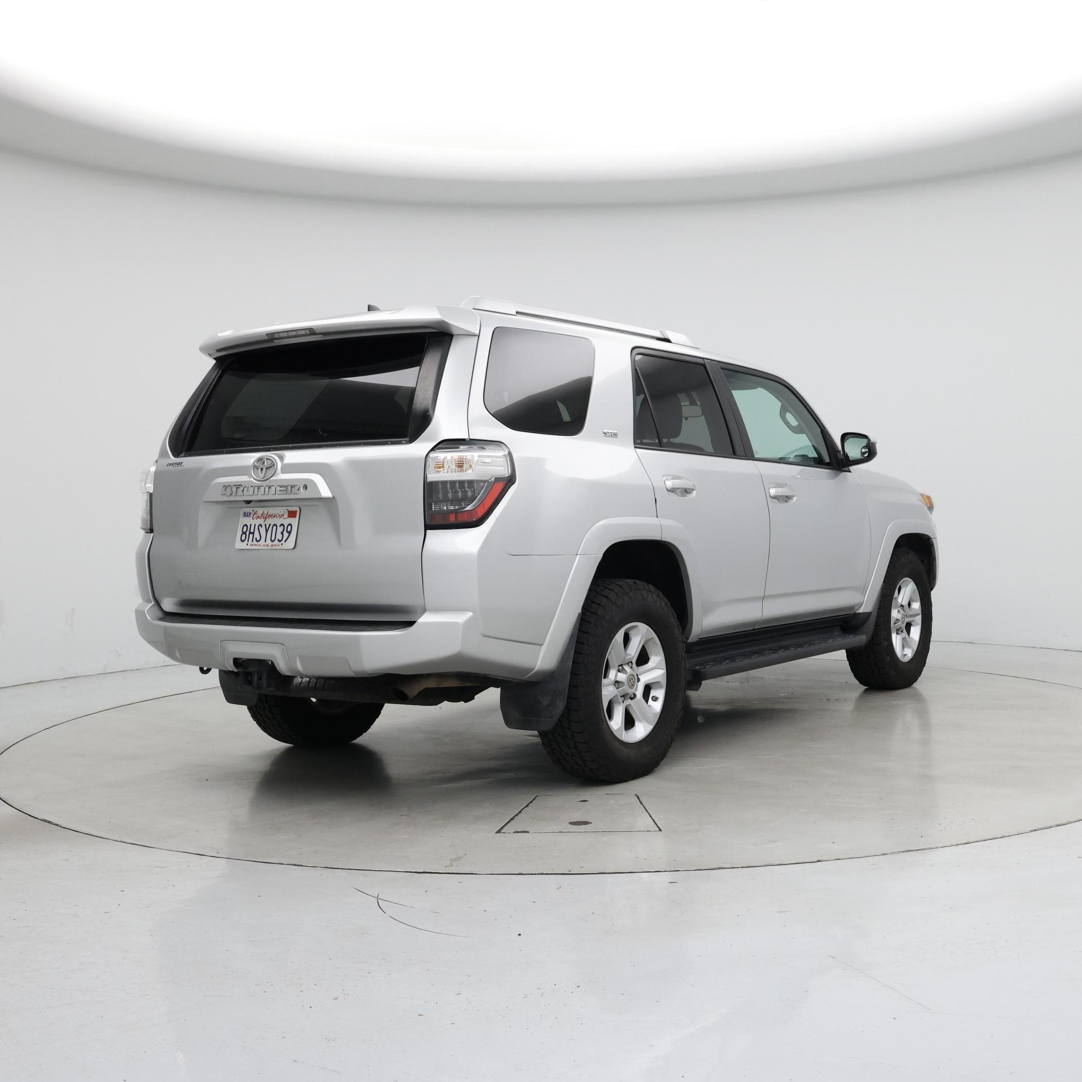 Thumbnail: 2017 Toyota 4Runner - 8