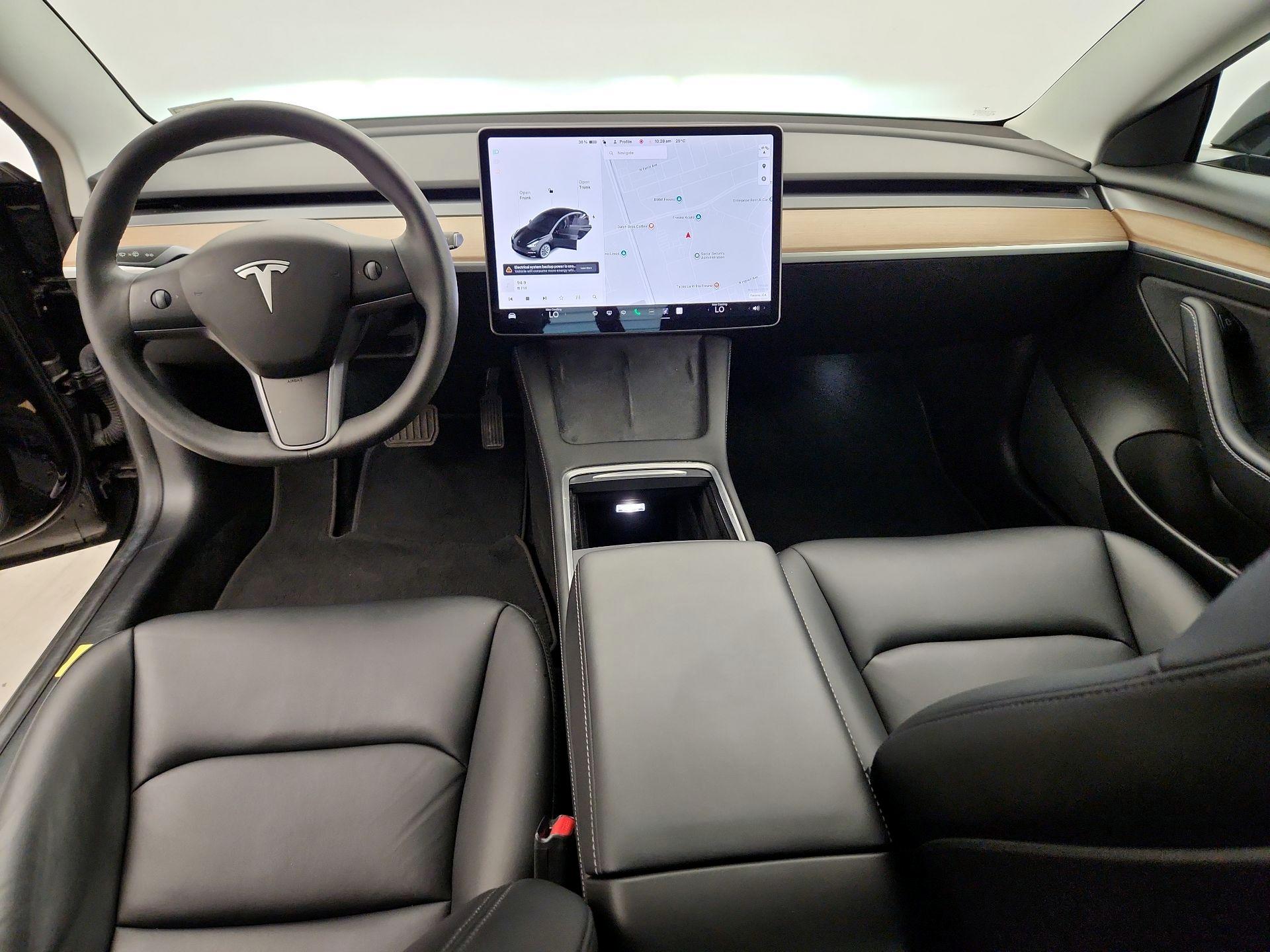 Thumbnail: 2021 Tesla Model 3 - 9