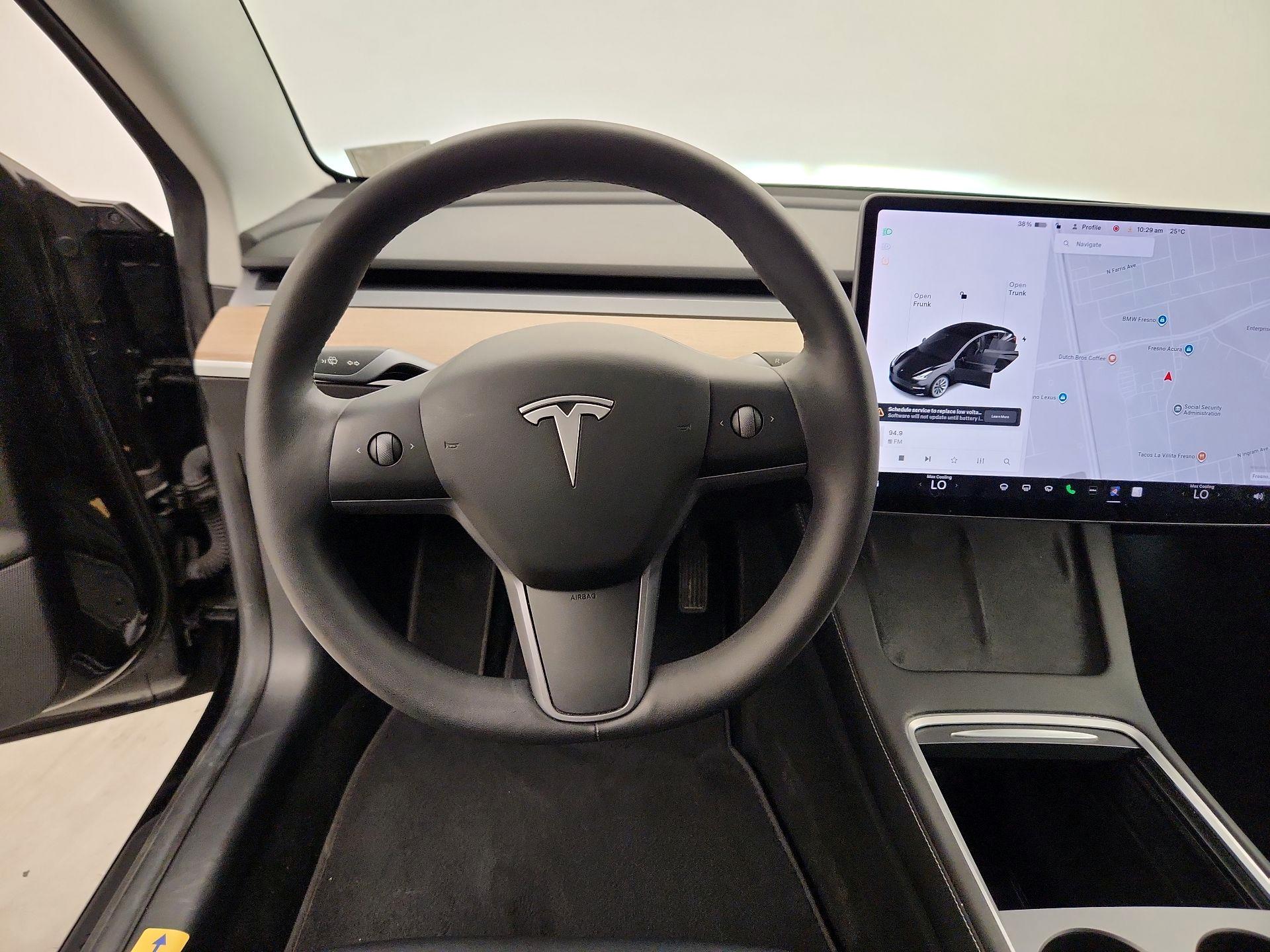 Thumbnail: 2021 Tesla Model 3 - 10