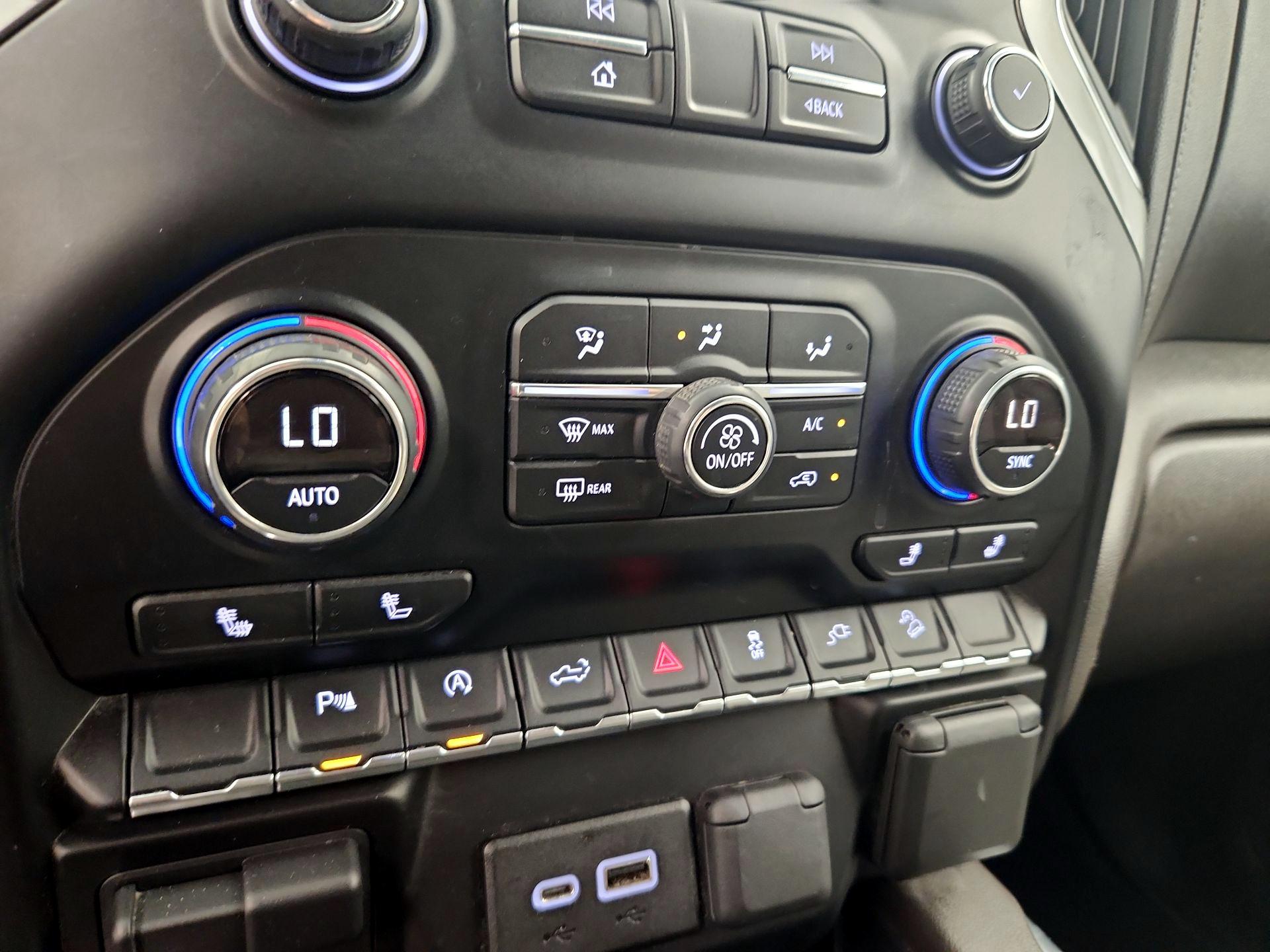 Thumbnail: 2019 Chevrolet Silverado 1500 - 16