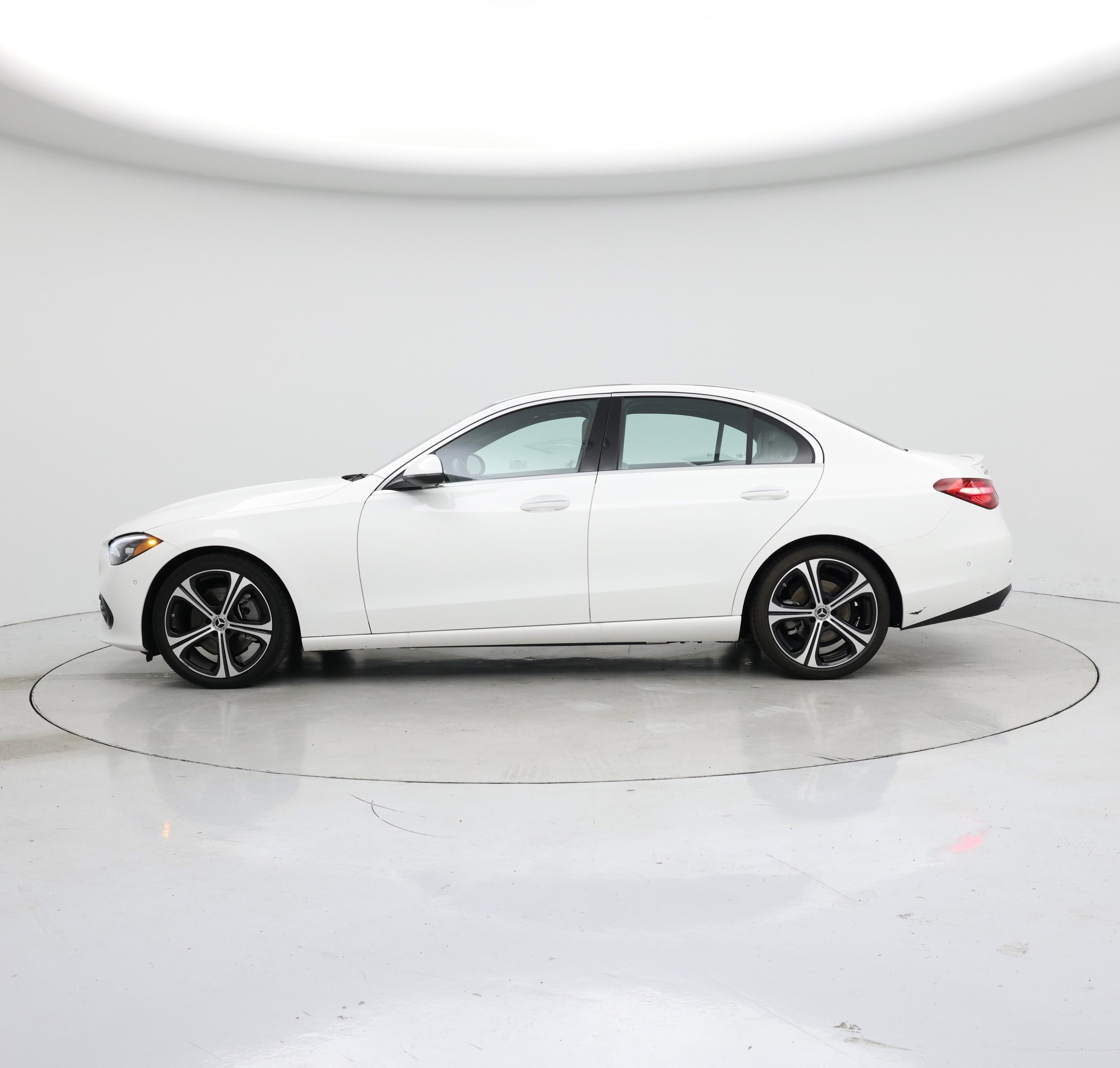Thumbnail: 2024 Mercedes-Benz C-Class - 3