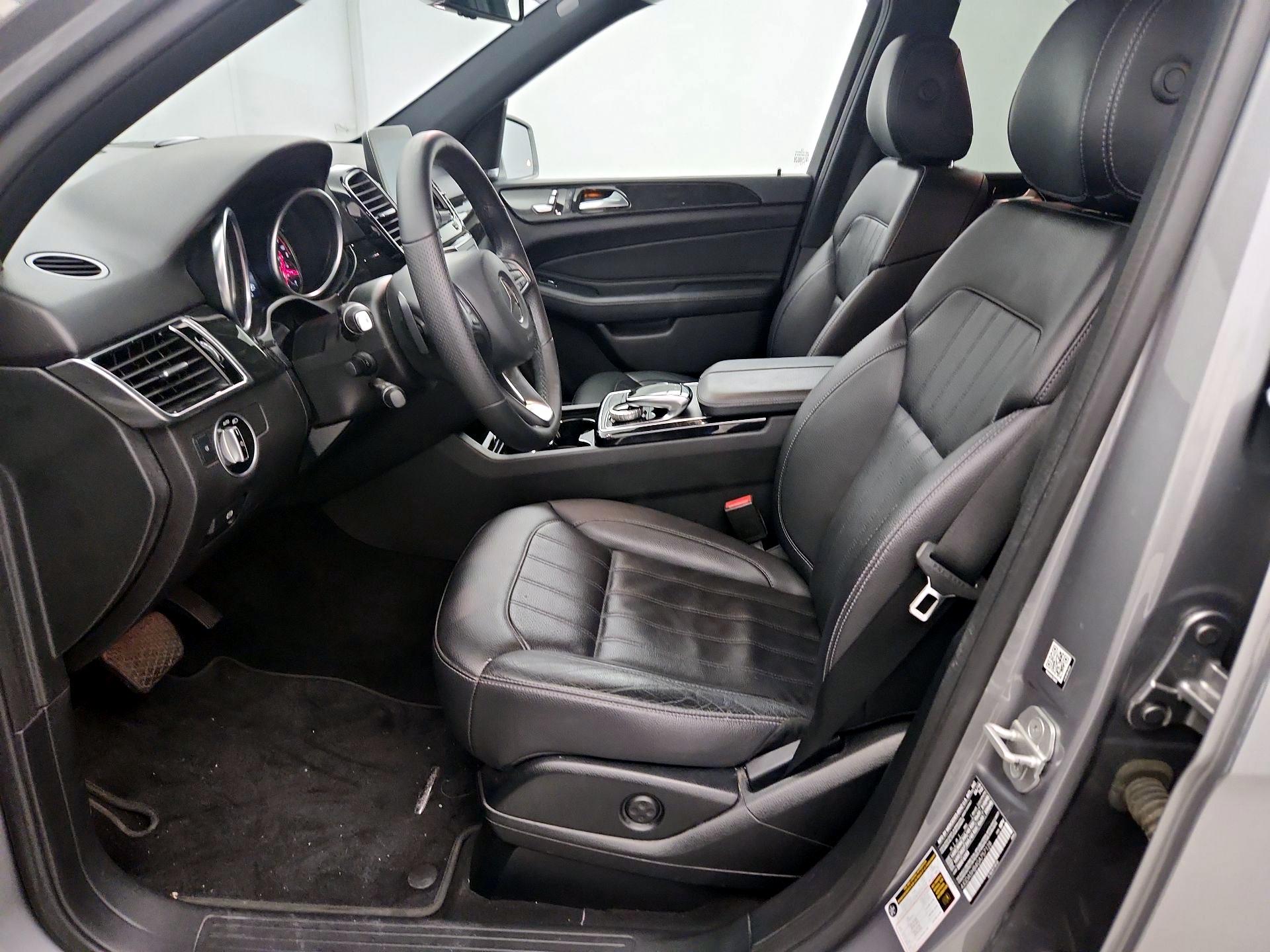 Thumbnail: 2016 Mercedes-Benz GLE - 11