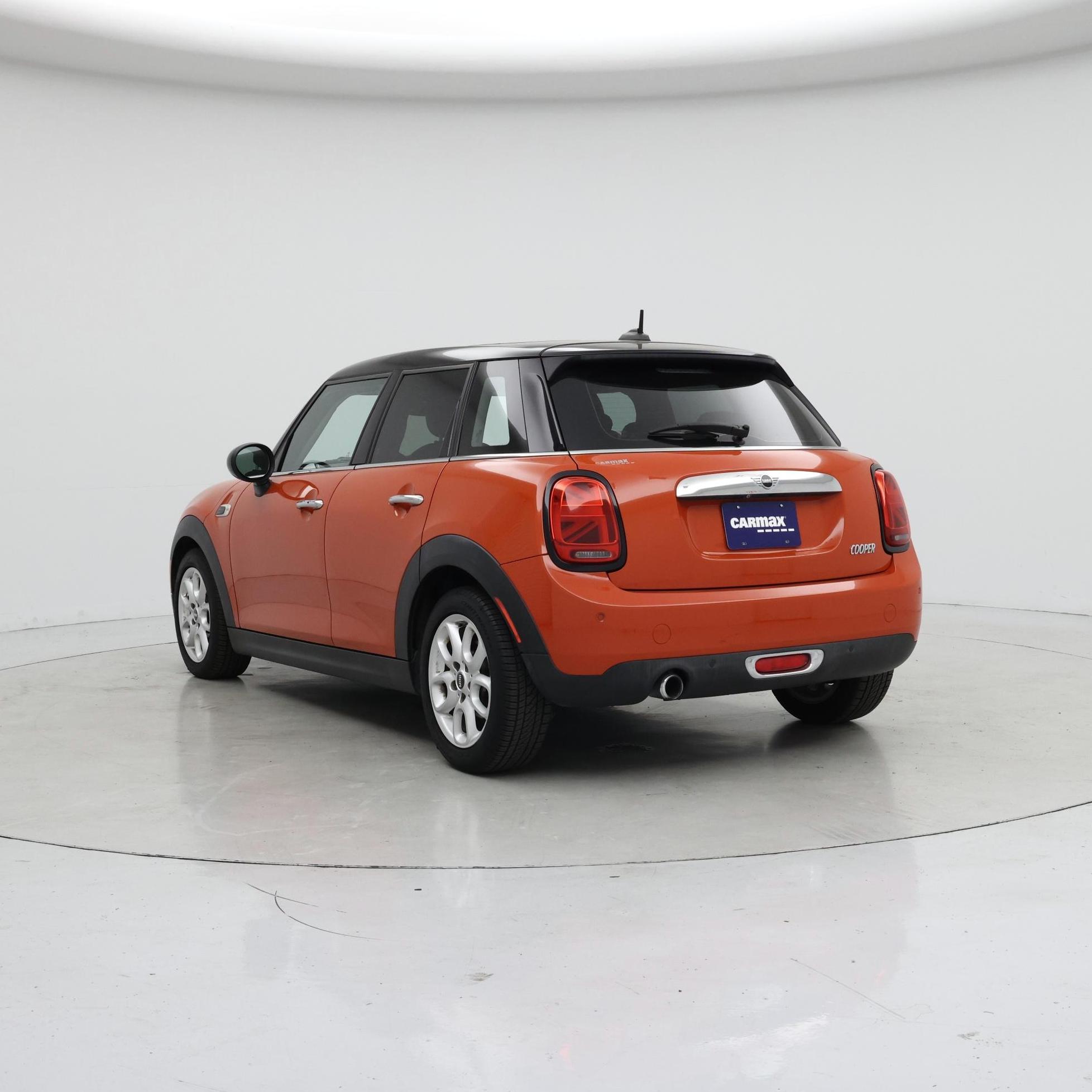 Thumbnail: 2019 MINI Cooper Hardtop - 2