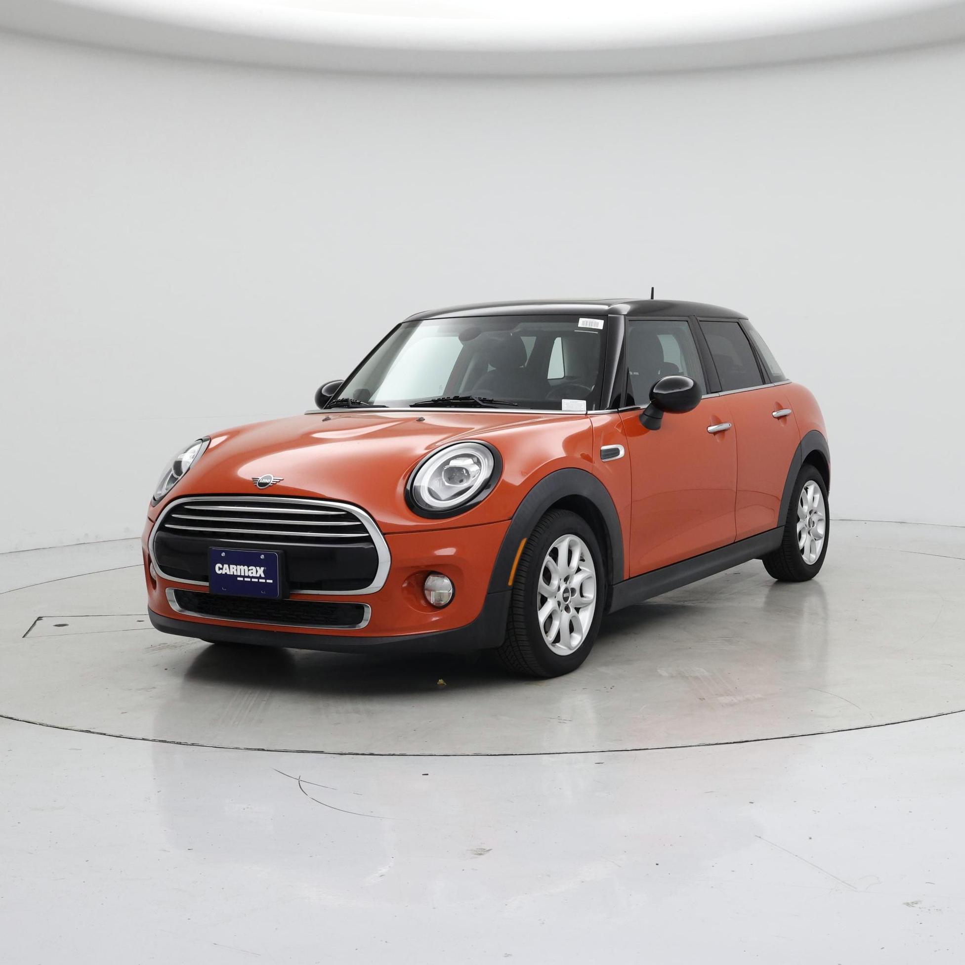 Thumbnail: 2019 MINI Cooper Hardtop - 4