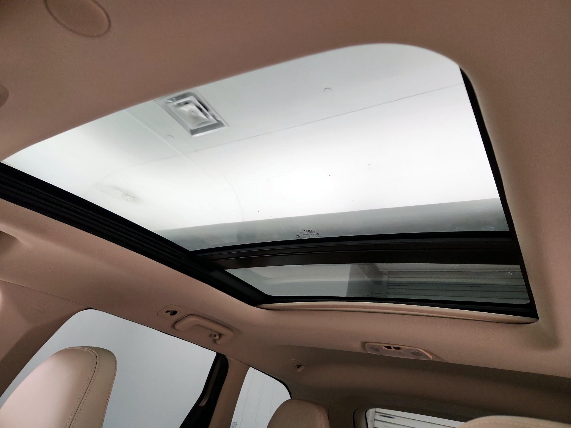 Thumbnail: 2015 Volvo XC60 - 19