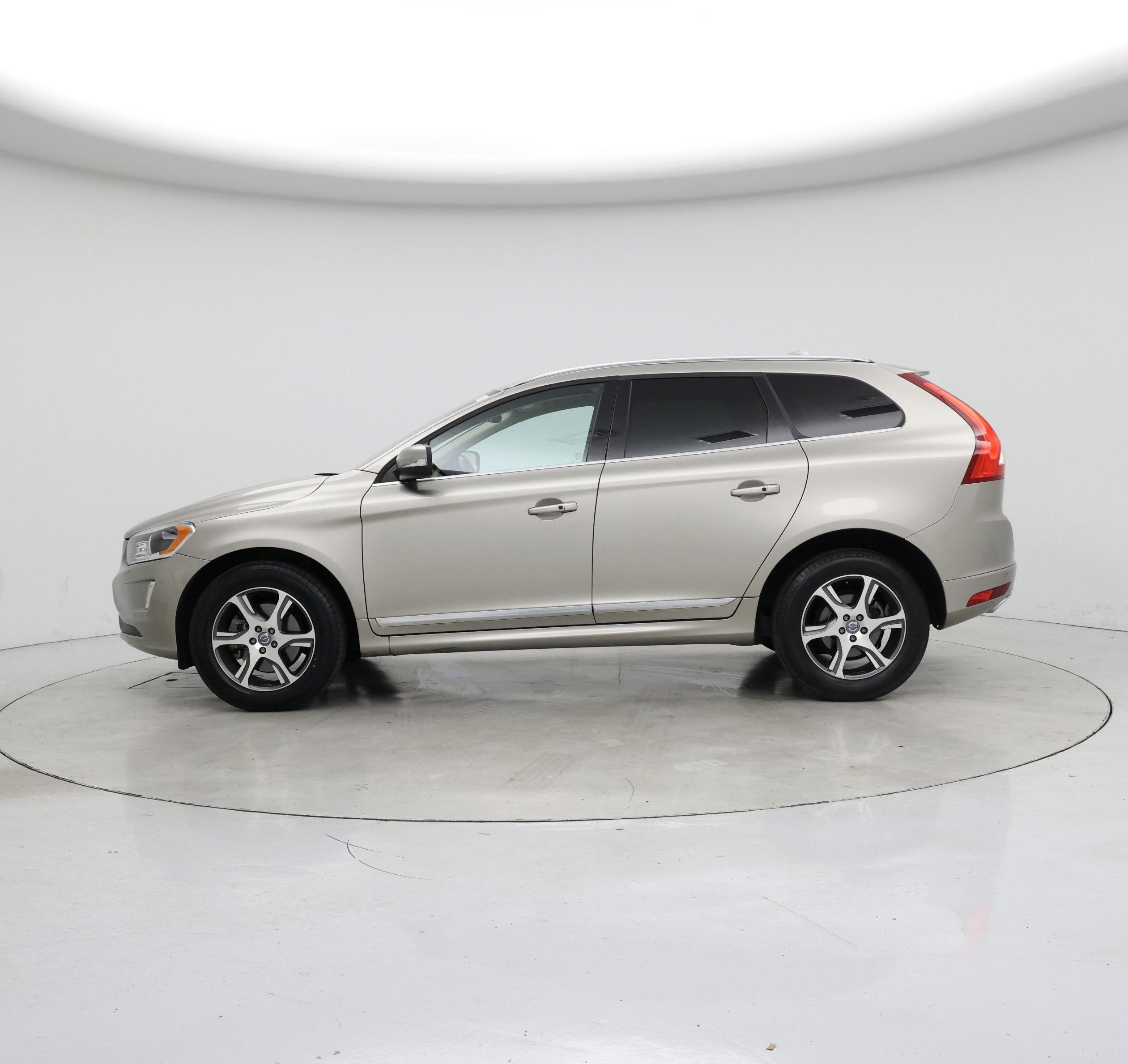 Thumbnail: 2015 Volvo XC60 - 3