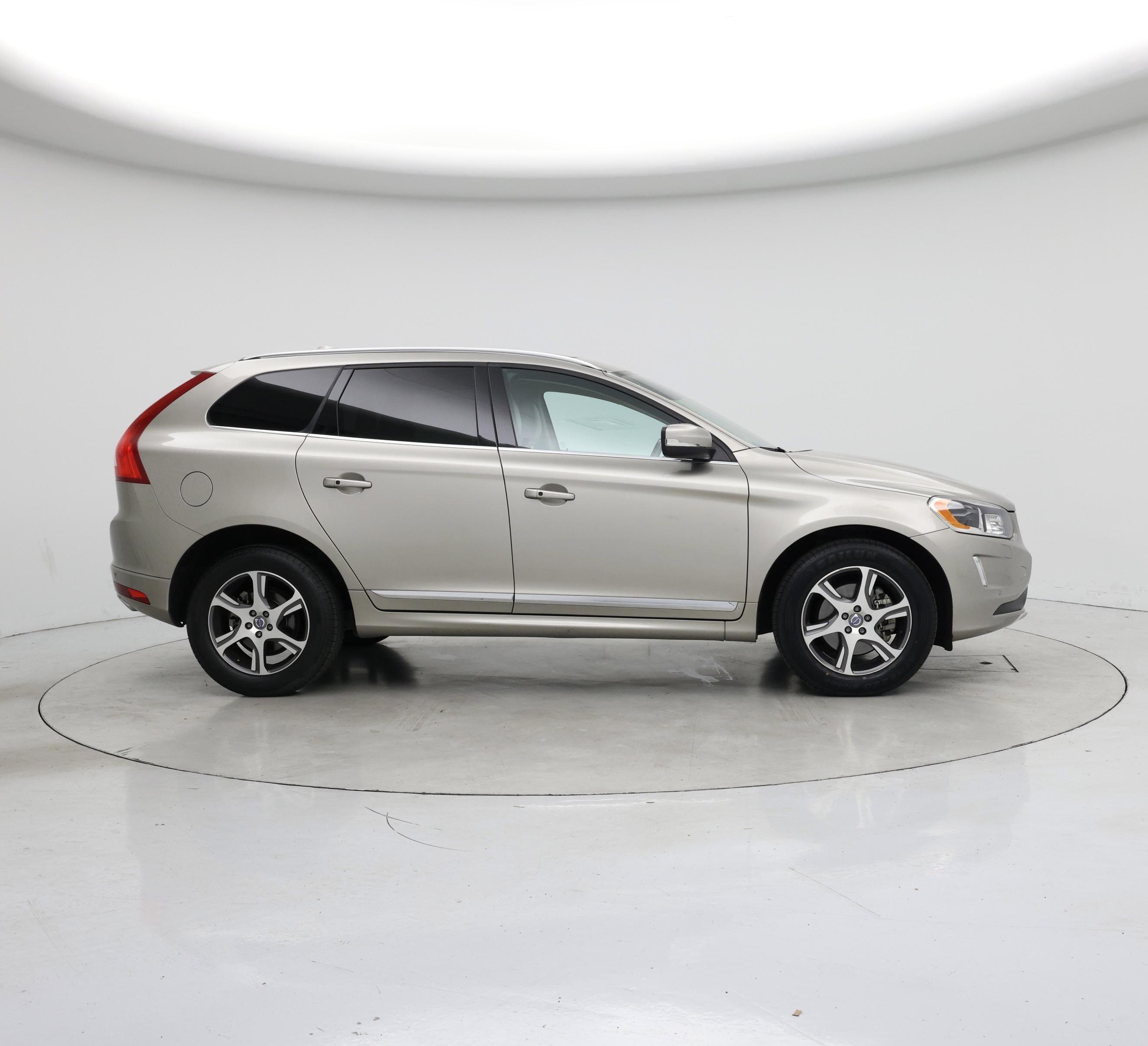 Thumbnail: 2015 Volvo XC60 - 7