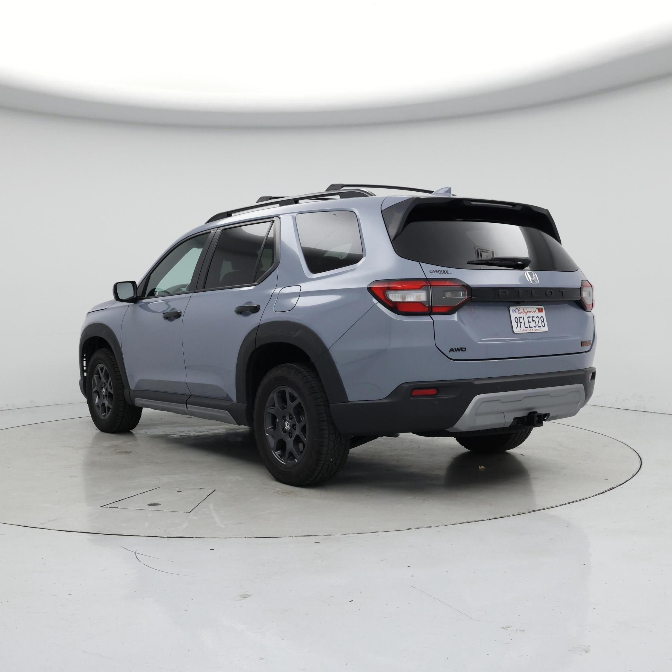 Thumbnail: 2023 Honda Pilot - 2