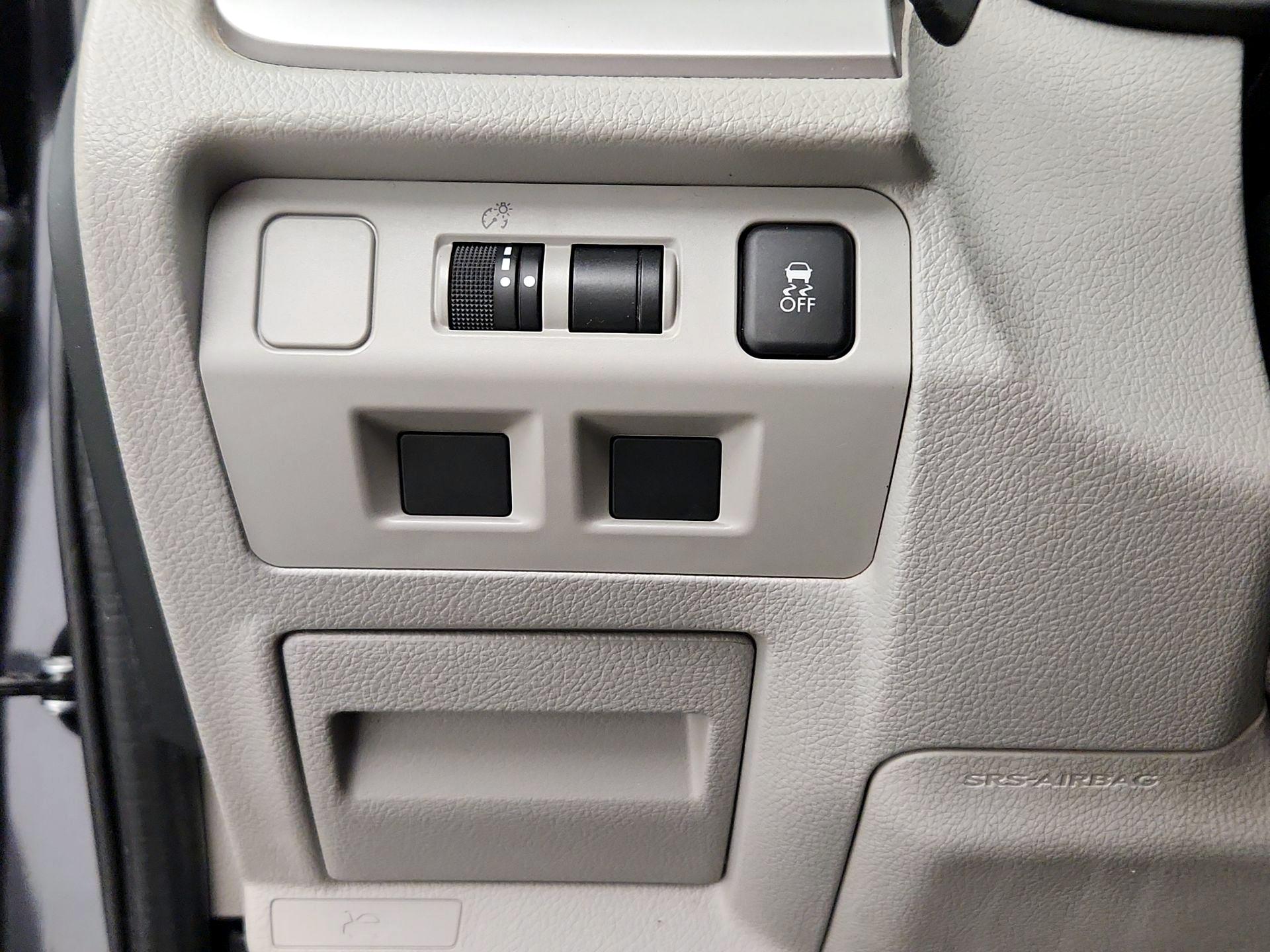 Thumbnail: 2017 Subaru Forester - 13
