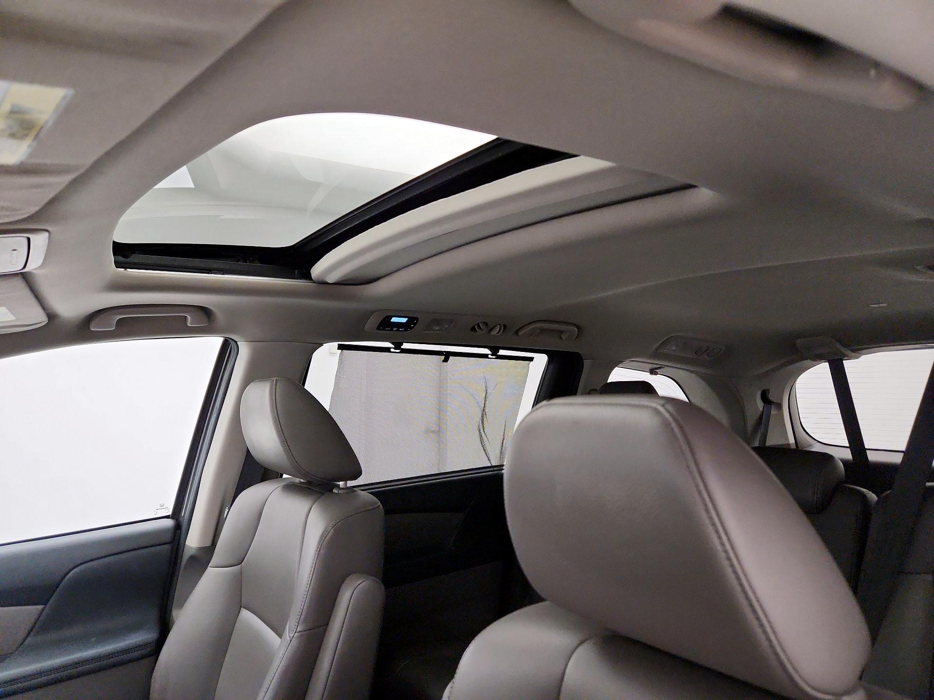 Thumbnail: 2014 Honda Odyssey - 19