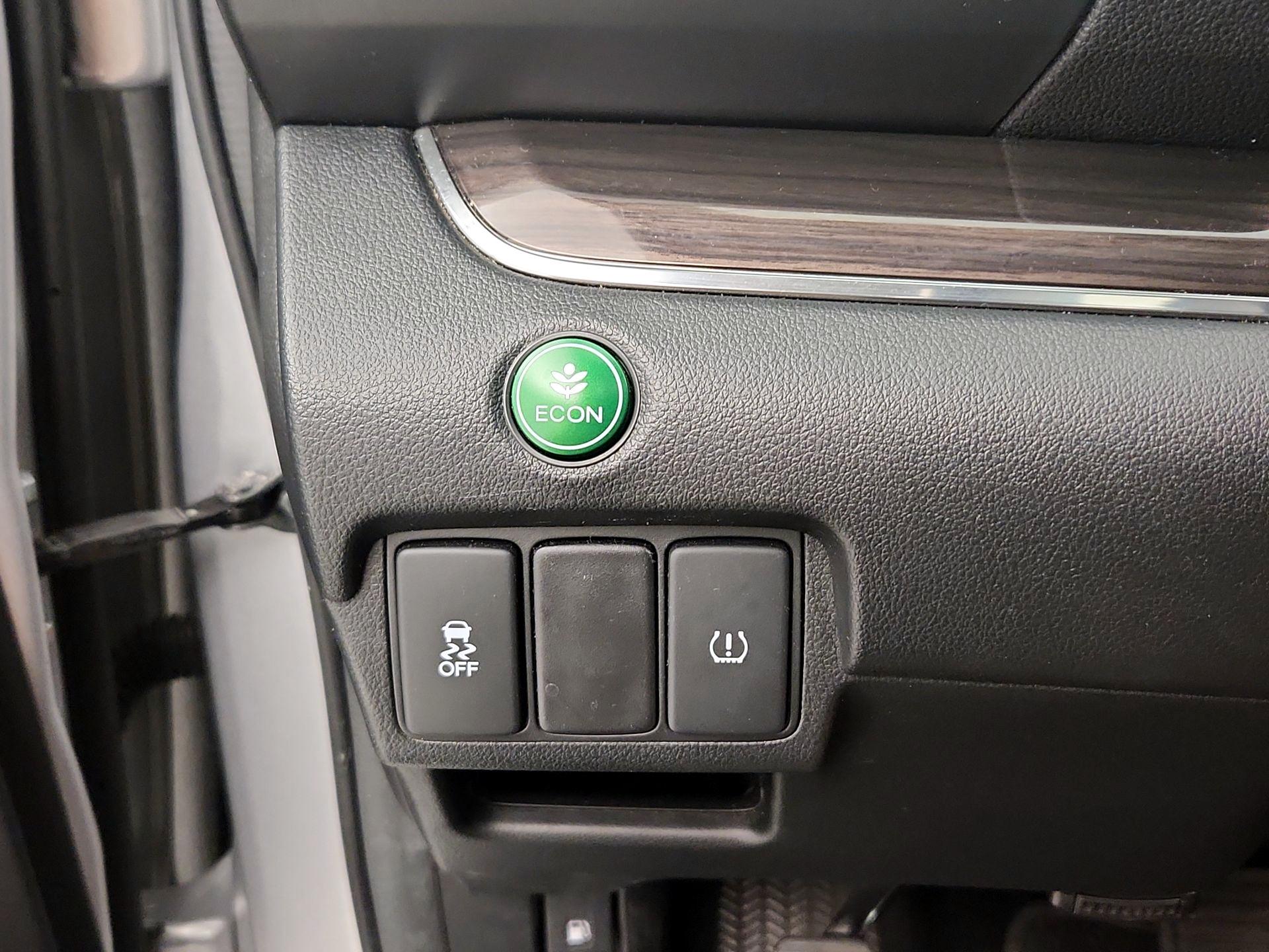 Thumbnail: 2016 Honda CR-V - 13