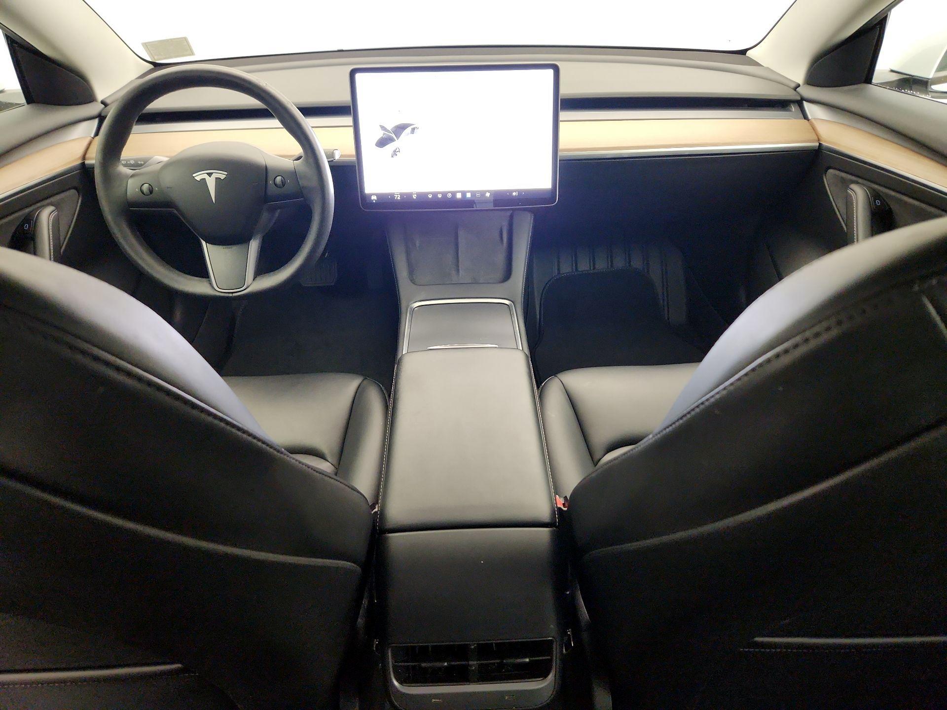 Thumbnail: 2022 Tesla Model 3 - 9