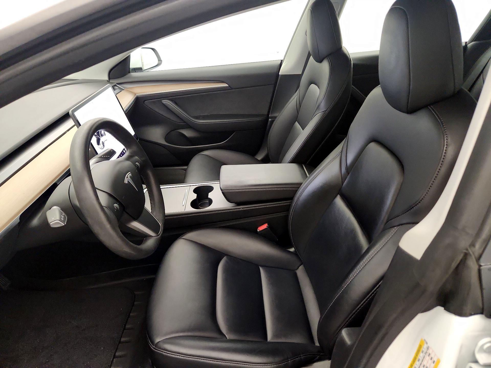 Thumbnail: 2022 Tesla Model 3 - 11