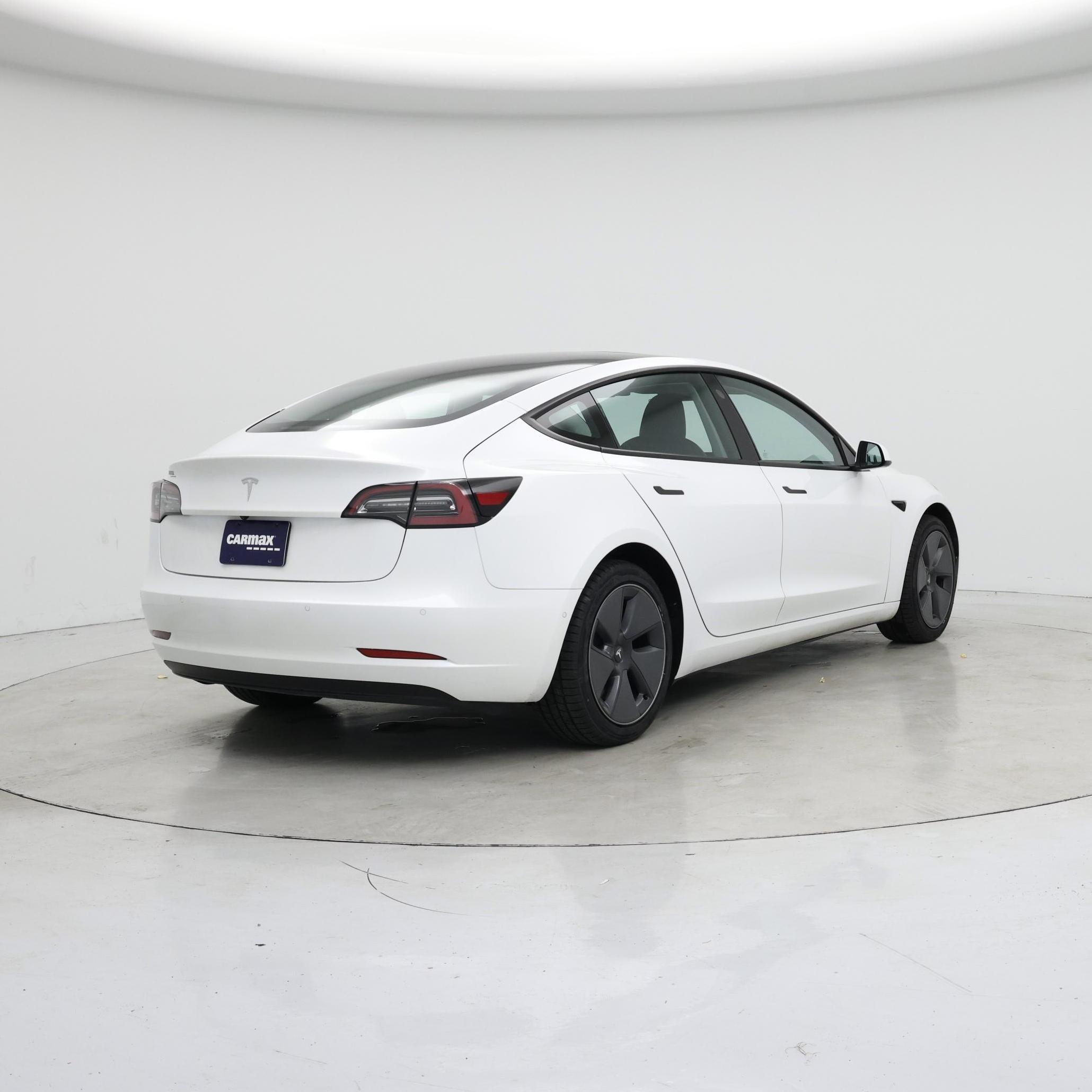 Thumbnail: 2022 Tesla Model 3 - 8