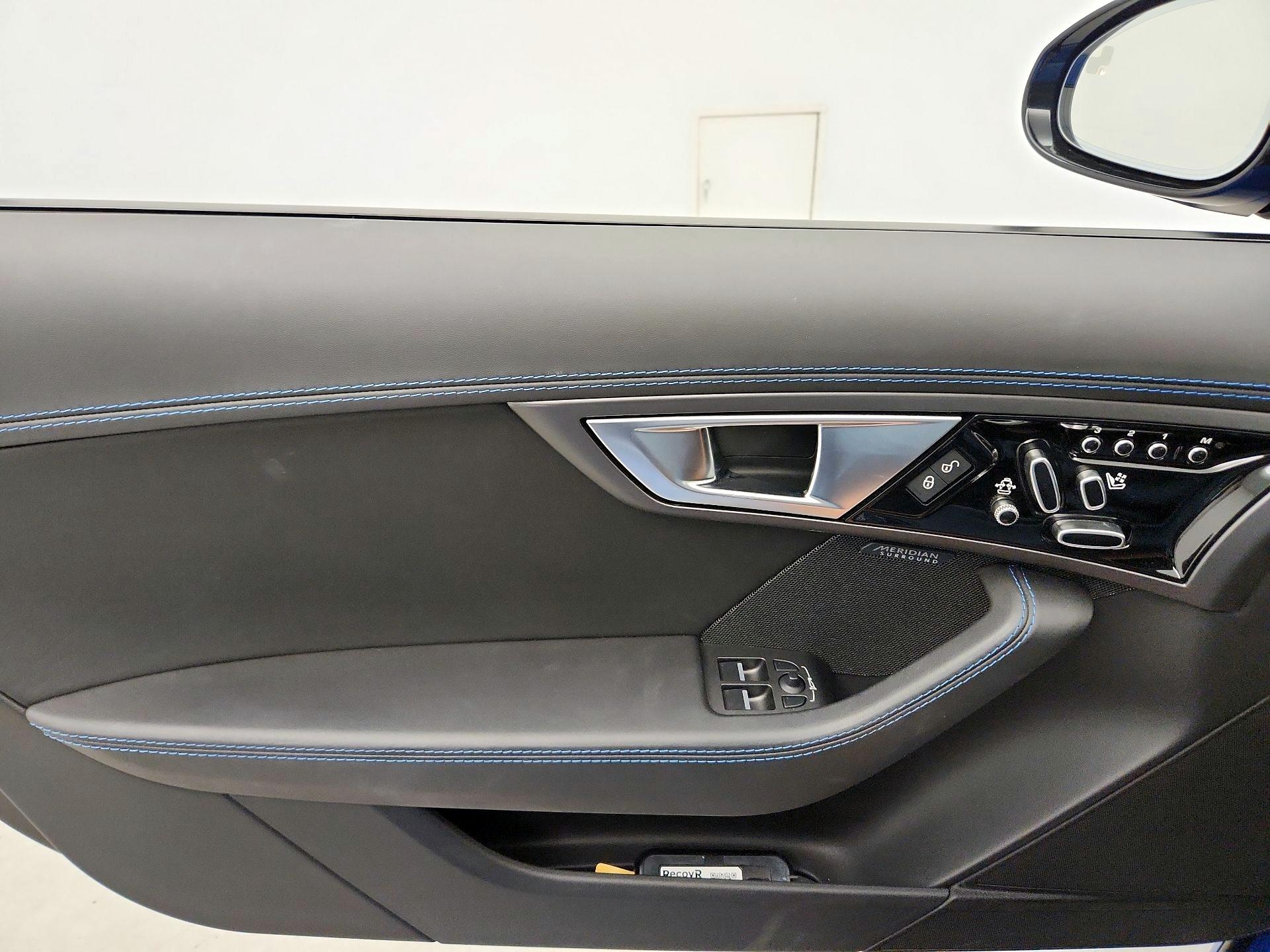 Thumbnail: 2017 Jaguar F-Type - 12