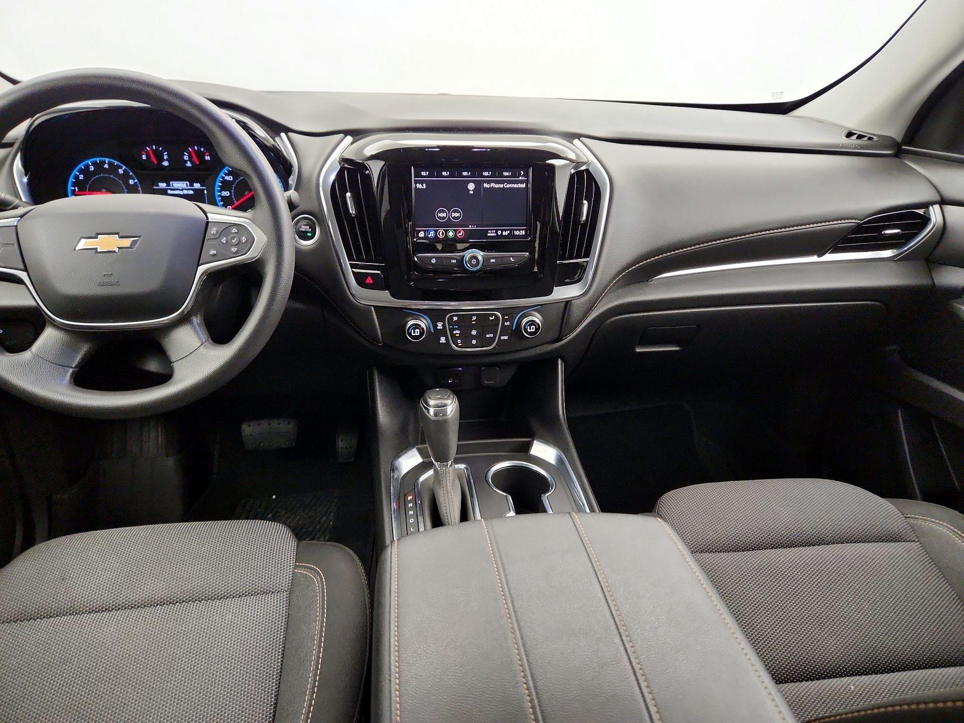 Thumbnail: 2020 Chevrolet Traverse - 9
