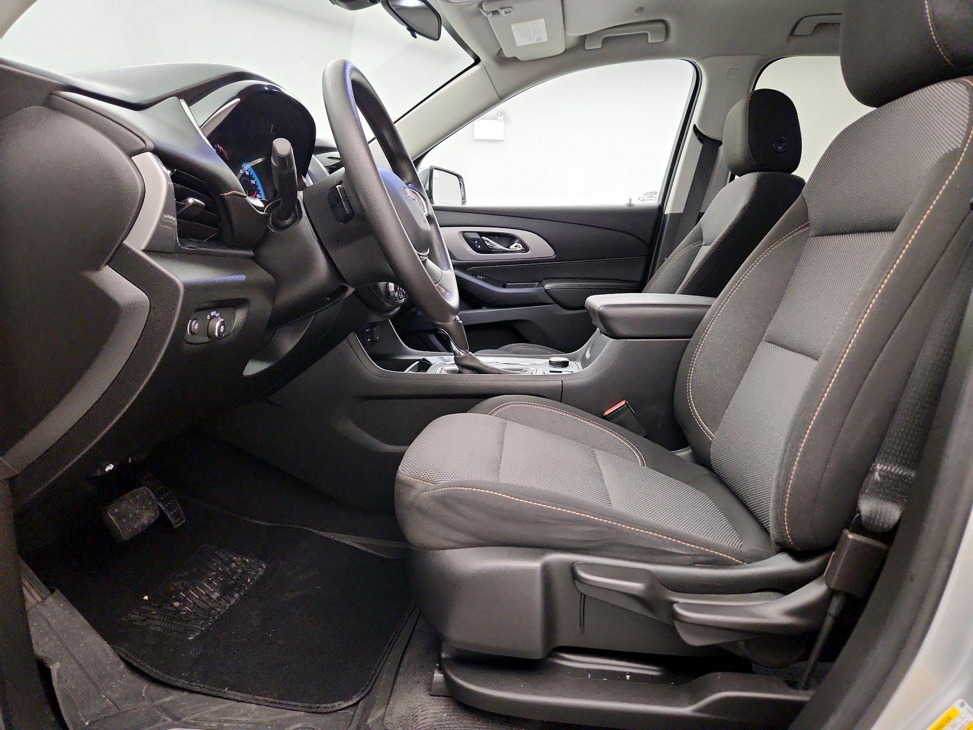 Thumbnail: 2020 Chevrolet Traverse - 11