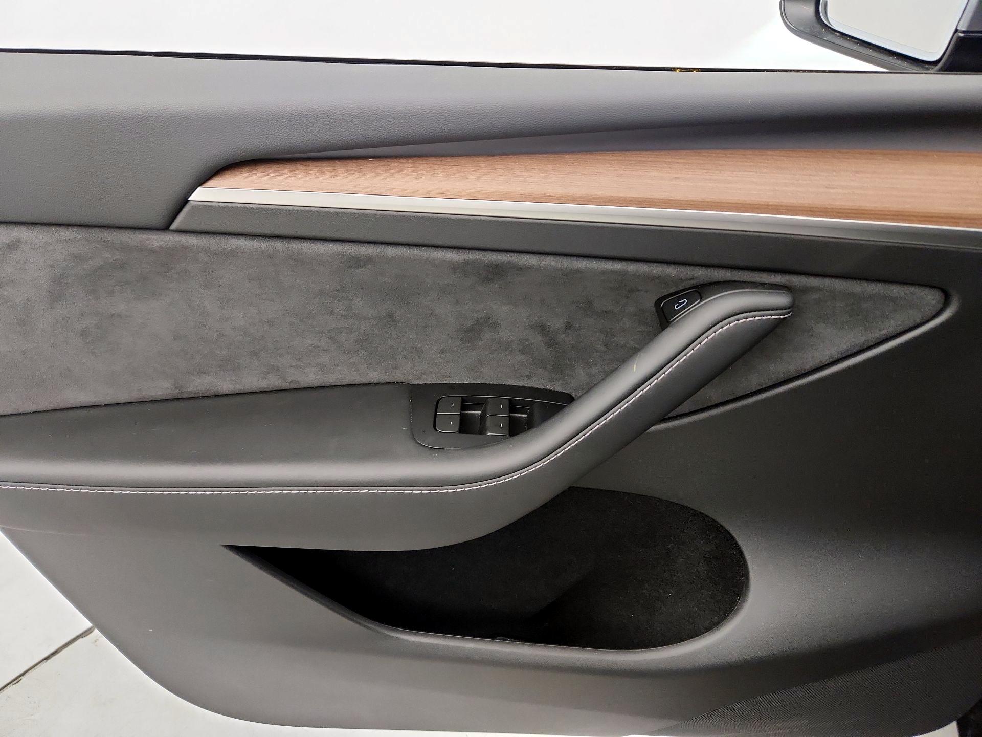 Thumbnail: 2024 Tesla Model Y - 12