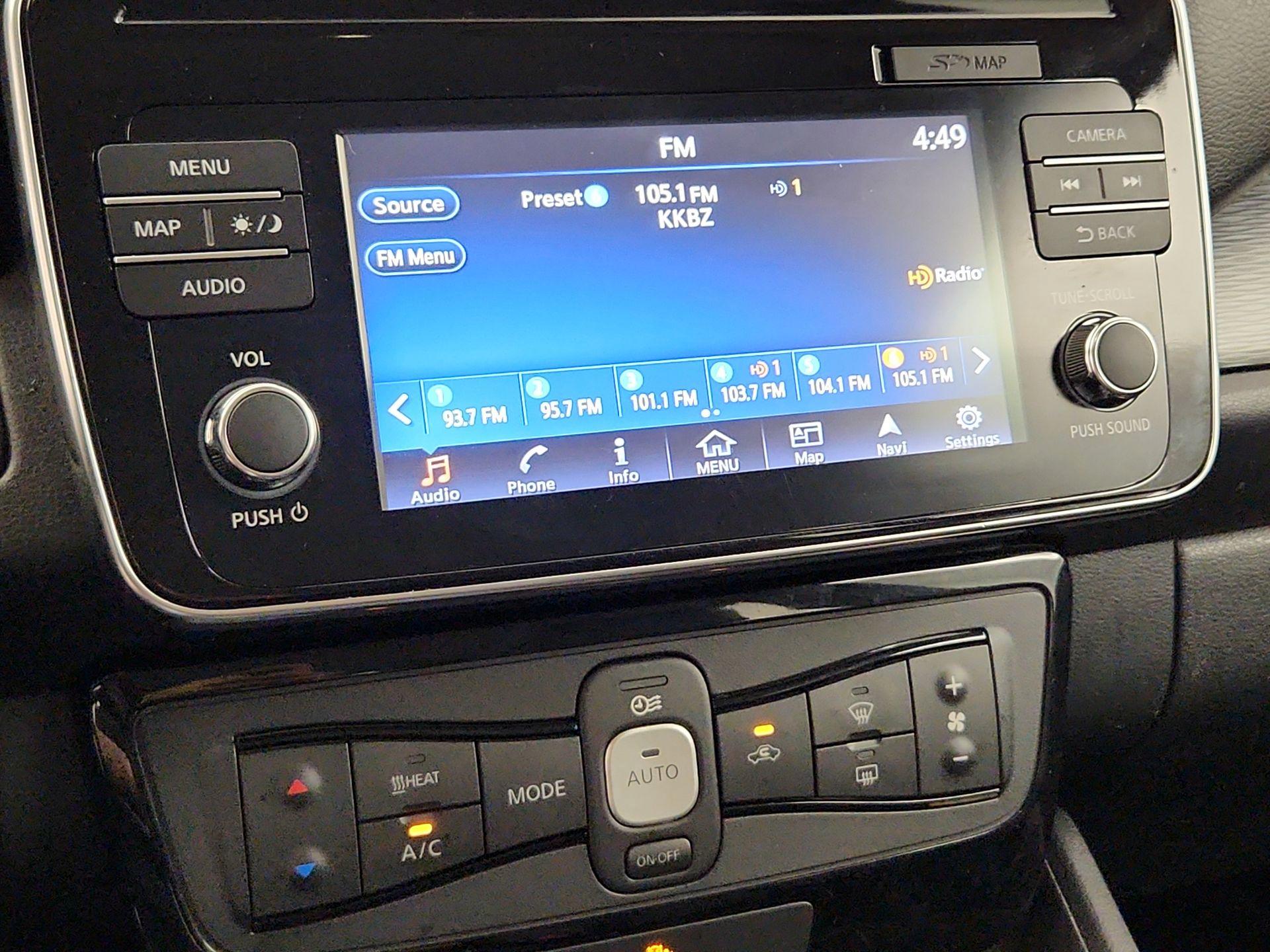 Thumbnail: 2019 Nissan Leaf - 16