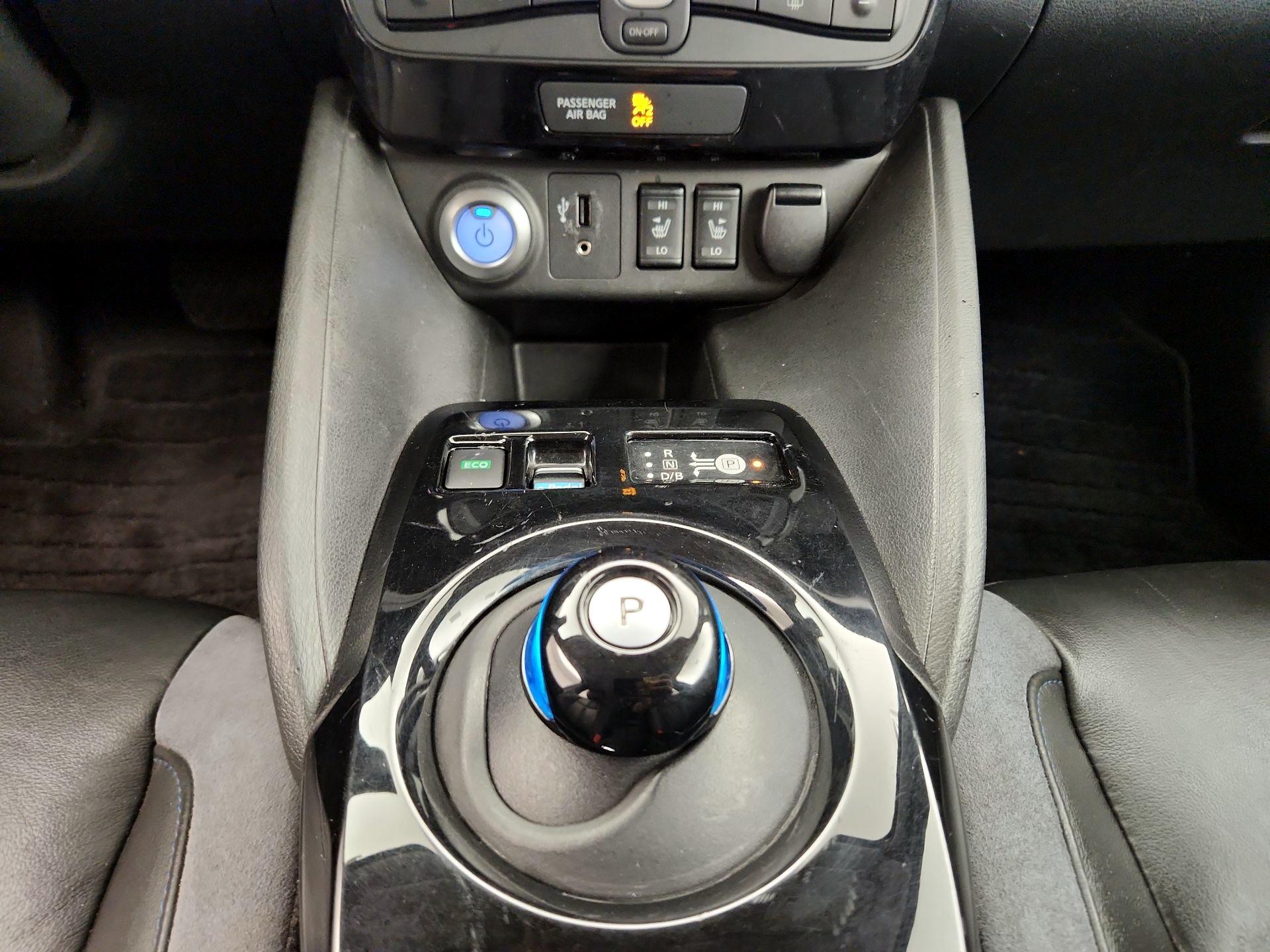 Thumbnail: 2019 Nissan Leaf - 18