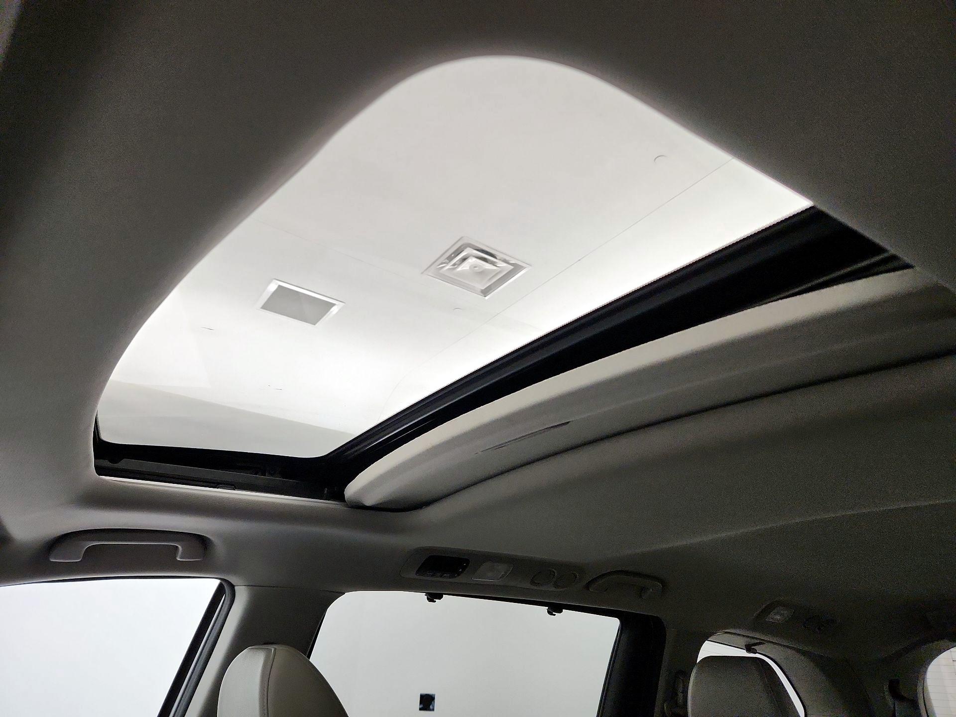 Thumbnail: 2014 Honda Odyssey - 19