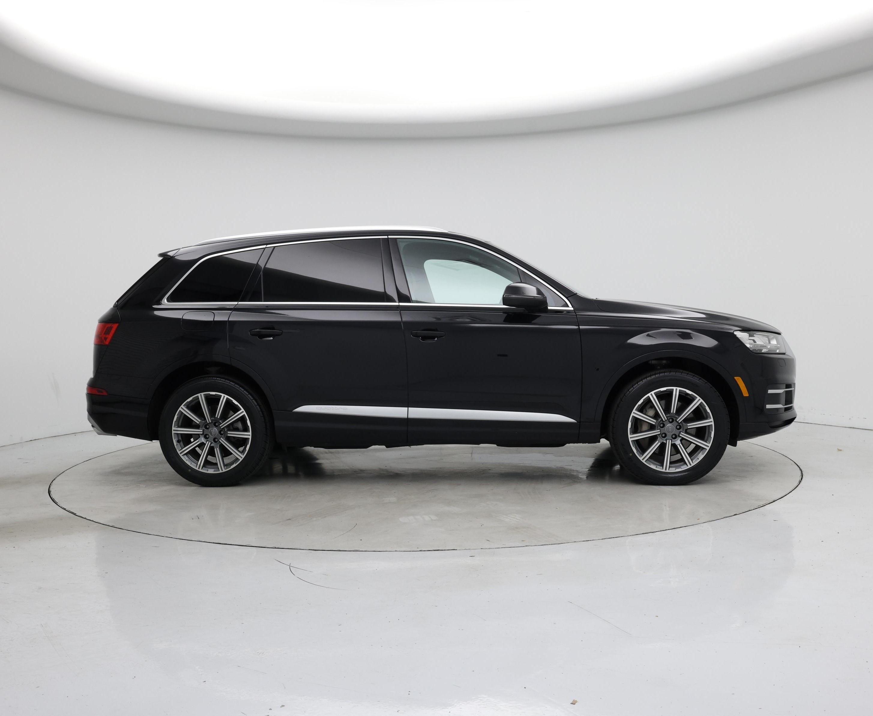 Thumbnail: 2019 Audi Q7 - 7