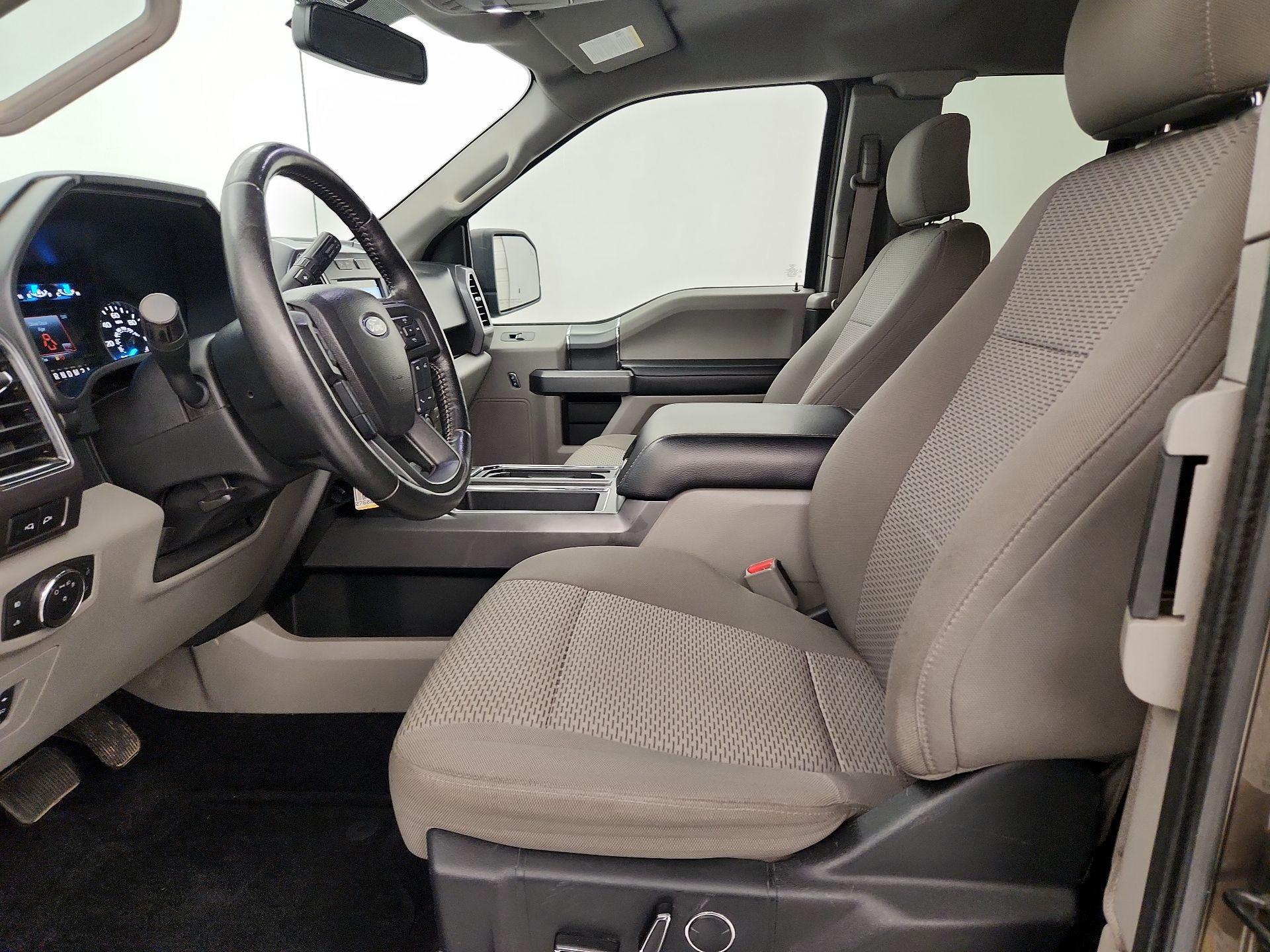 Thumbnail: 2017 Ford F-150 - 11