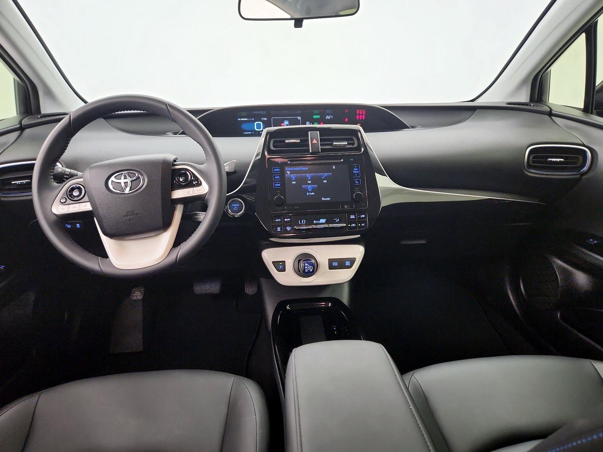 Thumbnail: 2018 Toyota Prius - 9