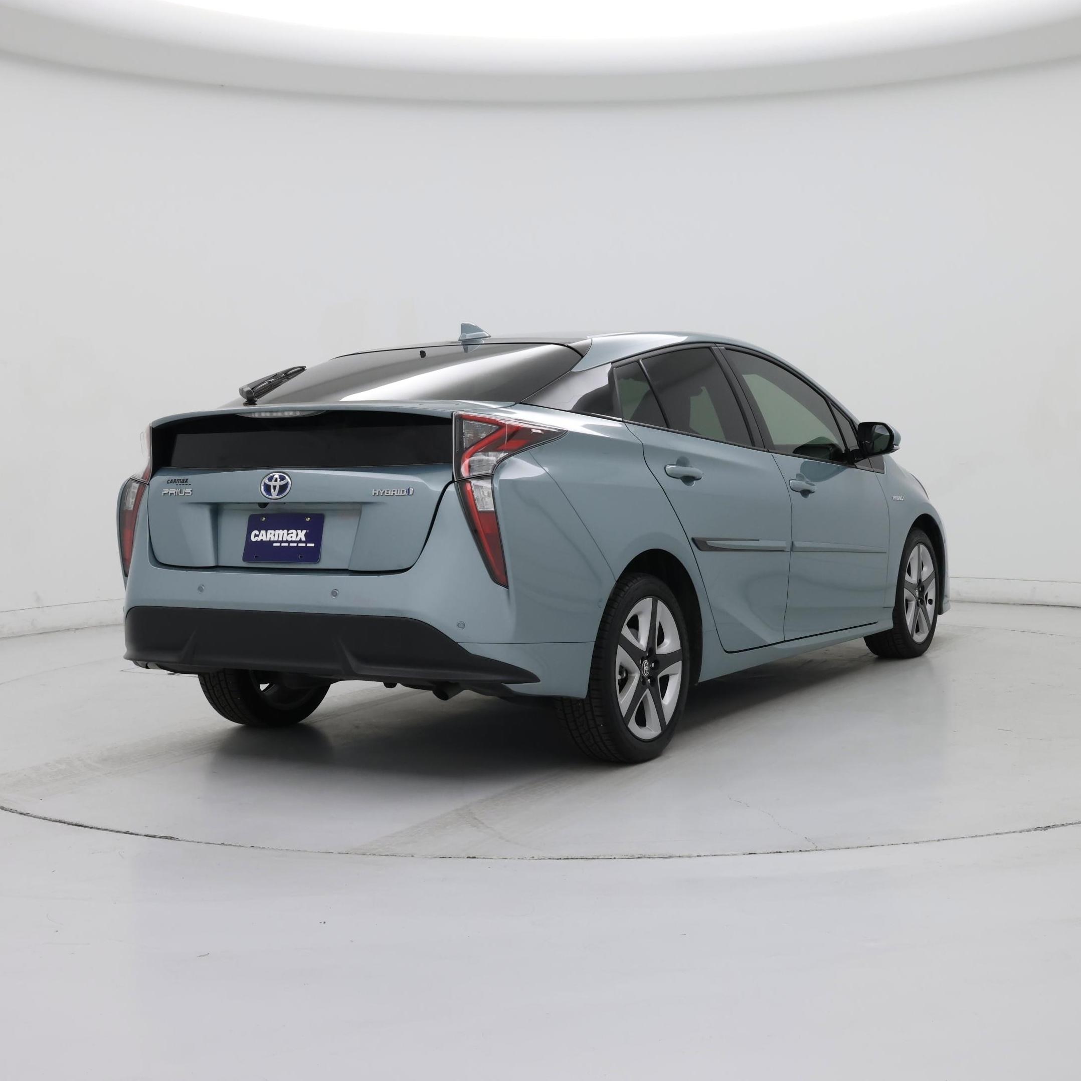 Thumbnail: 2018 Toyota Prius - 8
