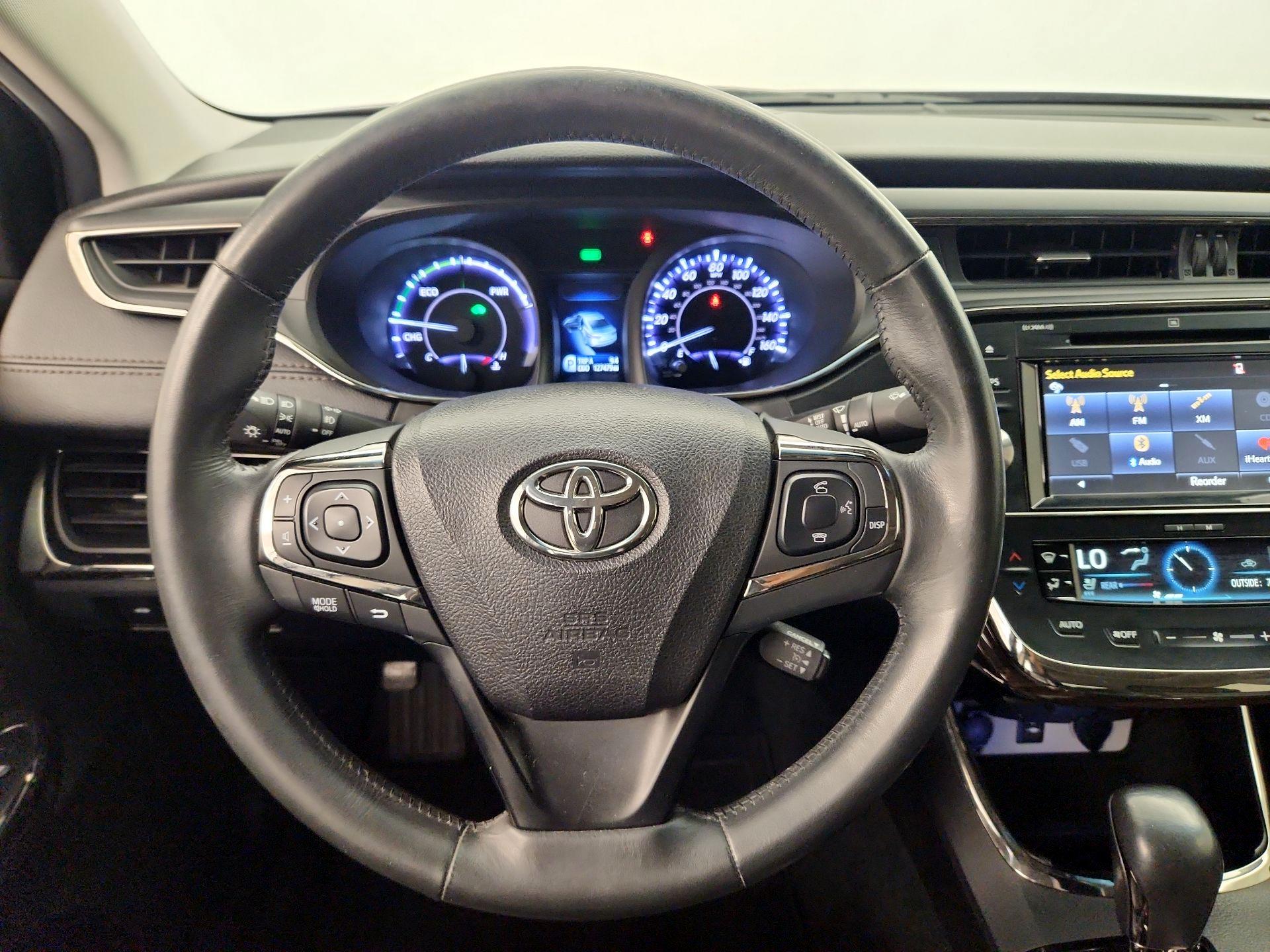 Thumbnail: 2015 Toyota Avalon - 10