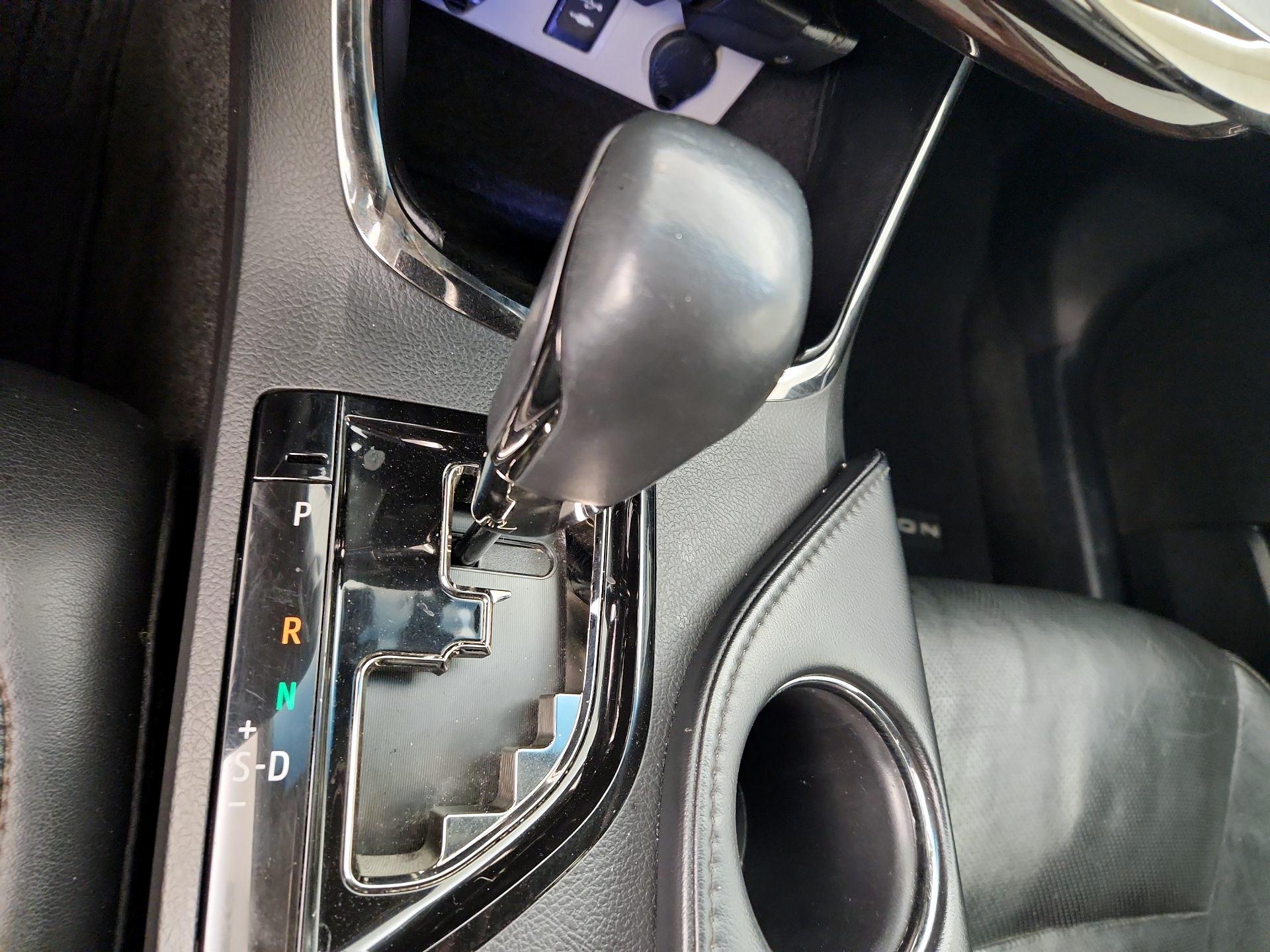 Thumbnail: 2015 Toyota Avalon - 17