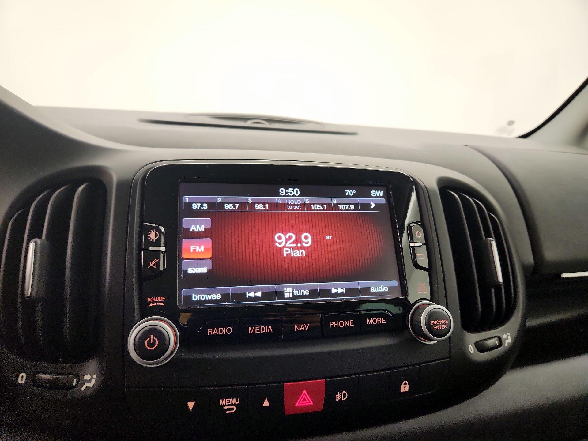 Thumbnail: 2014 Fiat 500L - 14