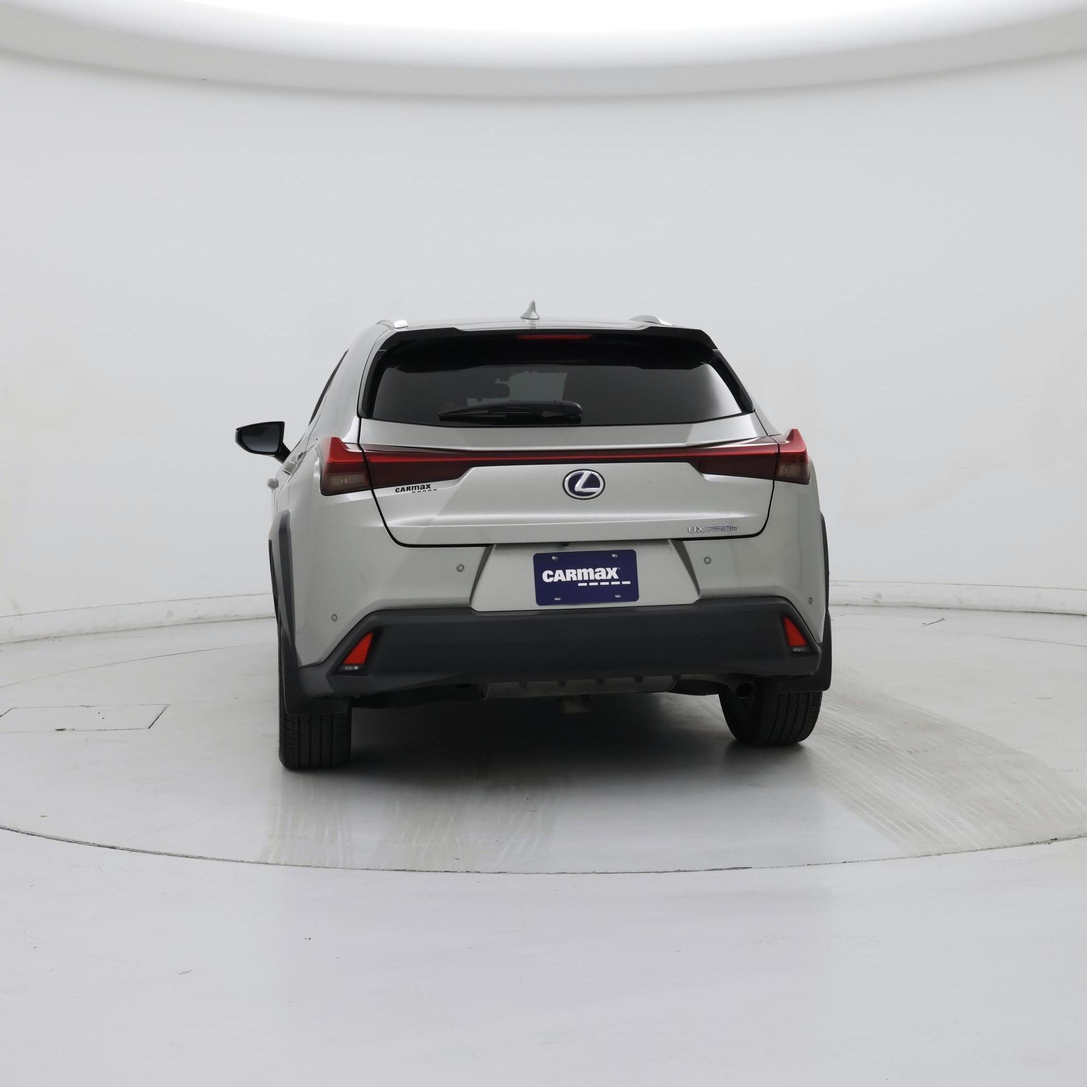 Thumbnail: 2021 Lexus UX - 6