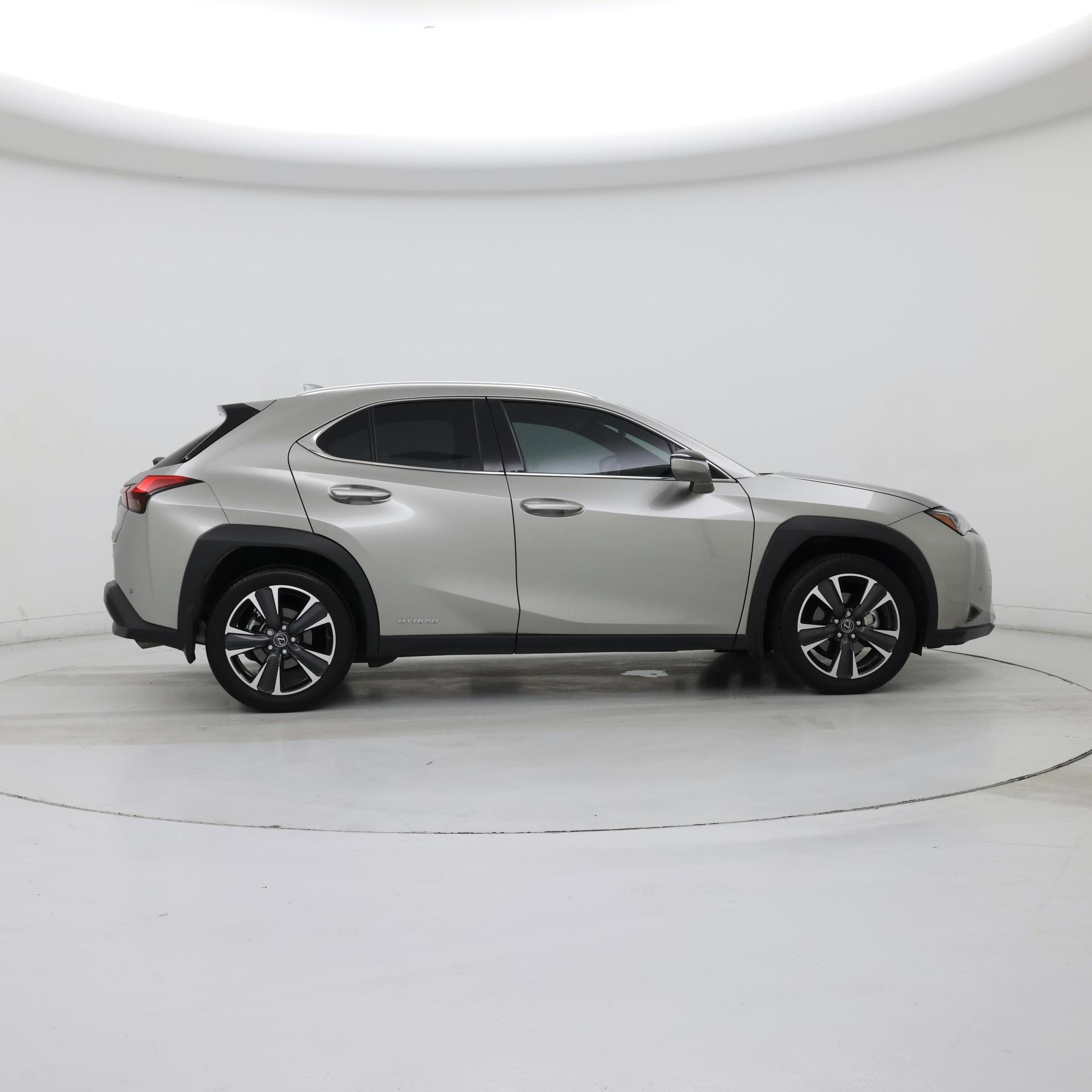 Thumbnail: 2021 Lexus UX - 7