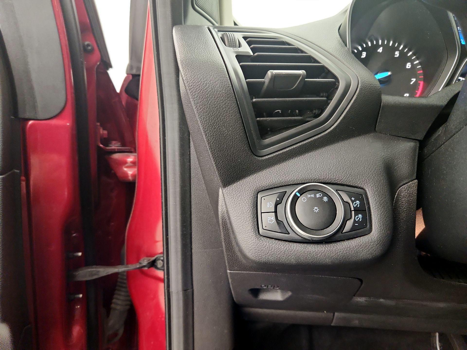 Thumbnail: 2016 Ford Escape - 13