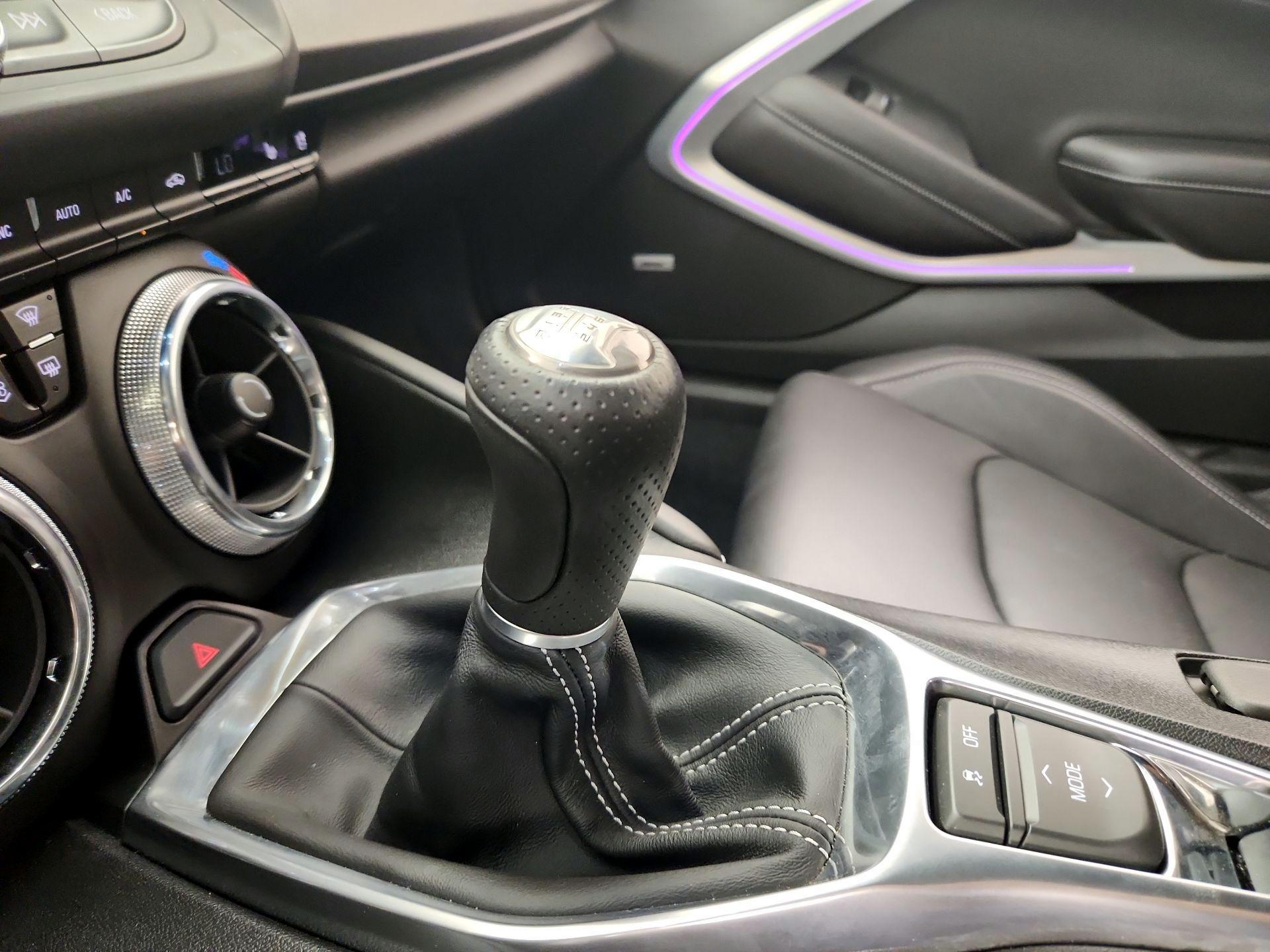 Thumbnail: 2018 Chevrolet Camaro - 17