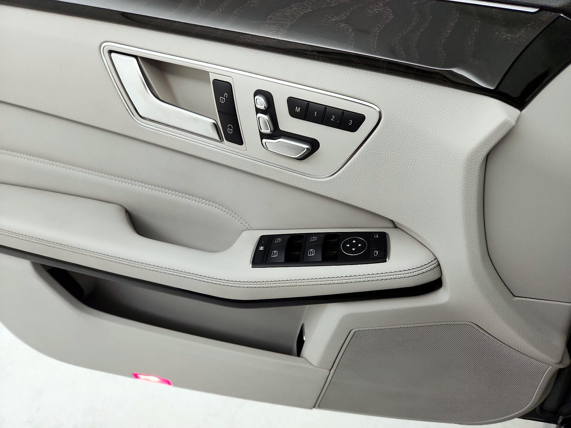 Thumbnail: 2014 Mercedes-Benz E-Class - 12
