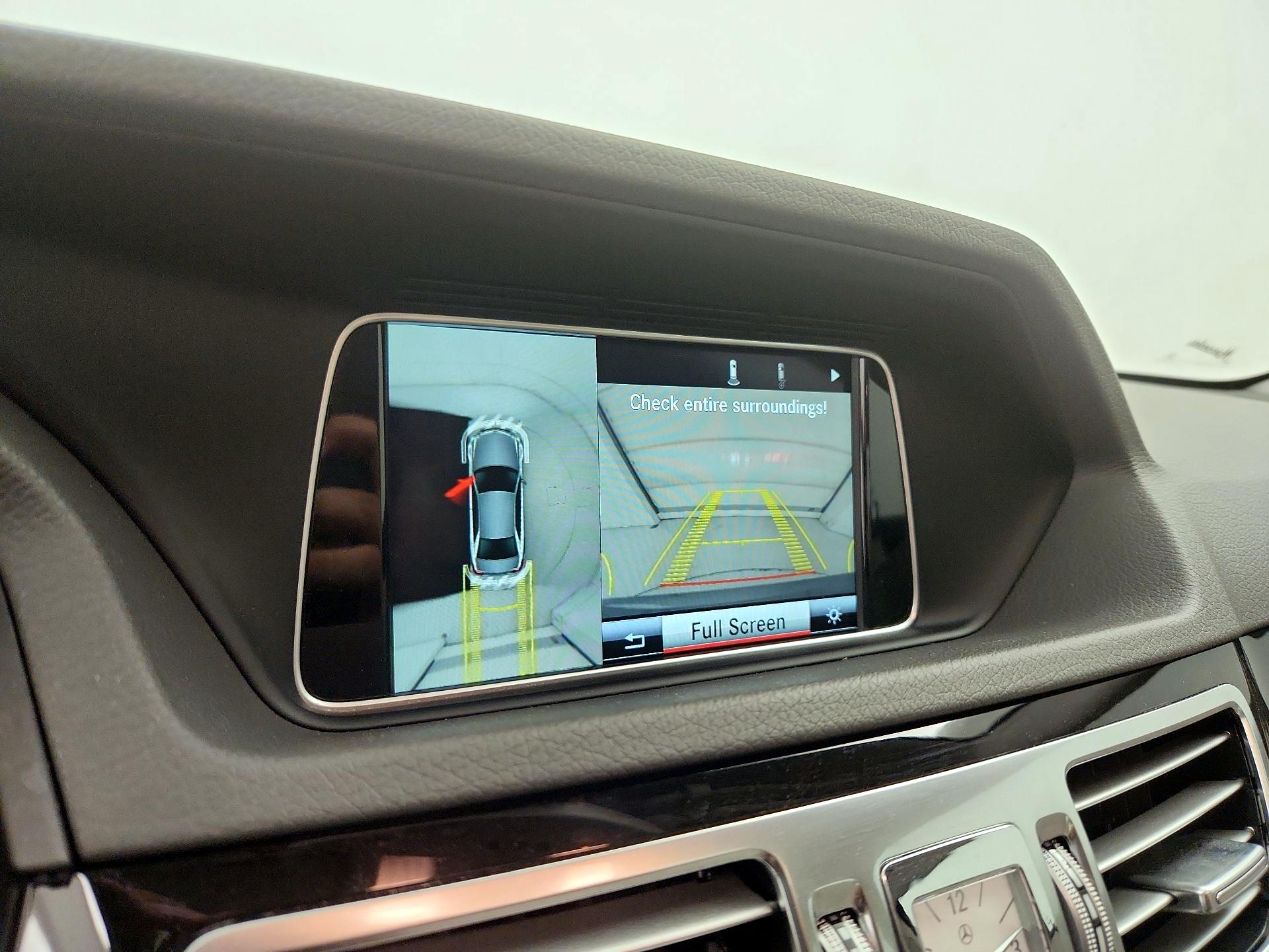 Thumbnail: 2014 Mercedes-Benz E-Class - 14