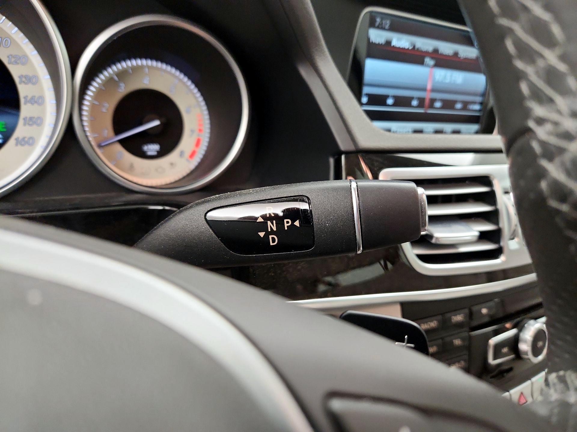 Thumbnail: 2014 Mercedes-Benz E-Class - 17