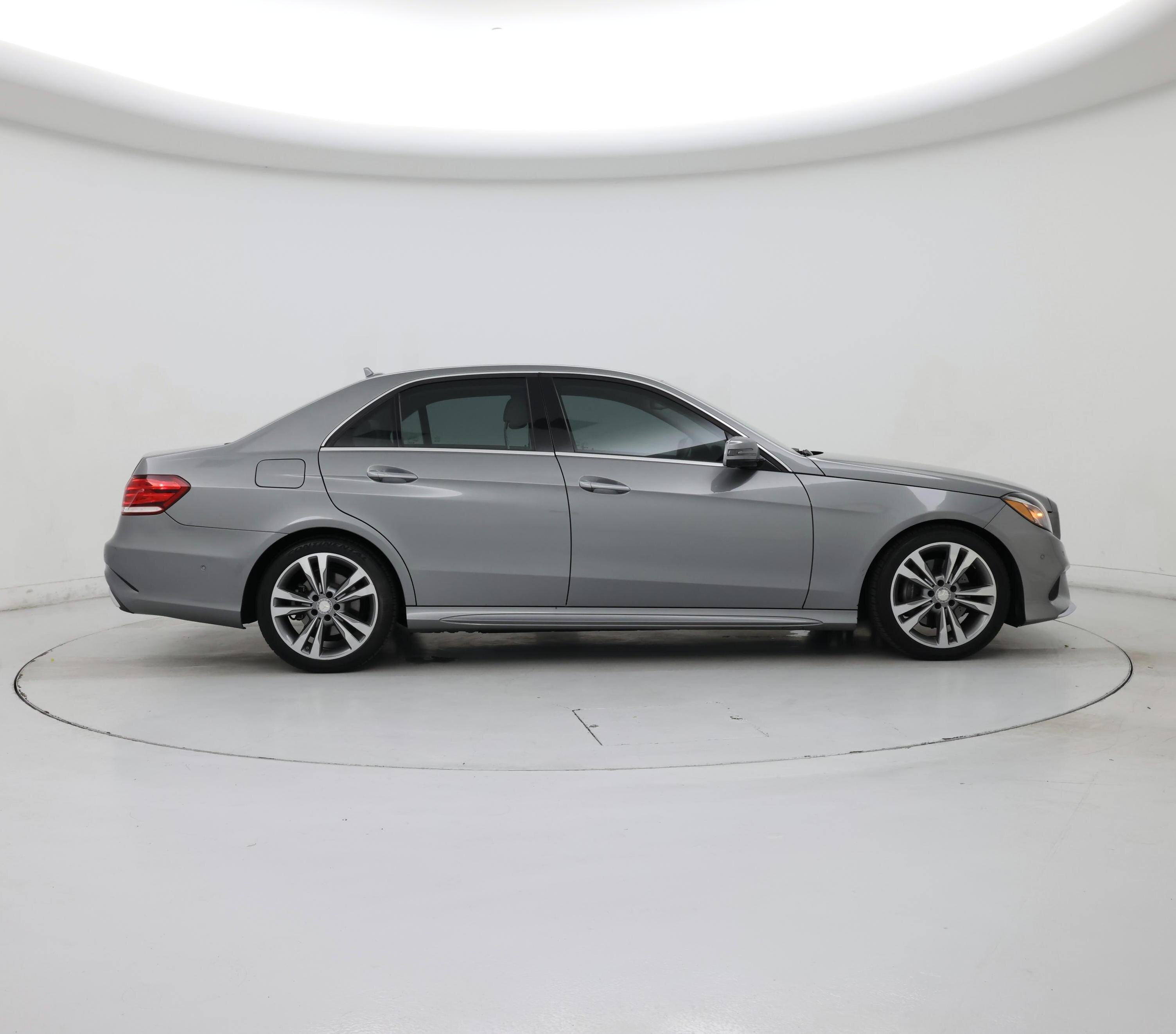Thumbnail: 2014 Mercedes-Benz E-Class - 7