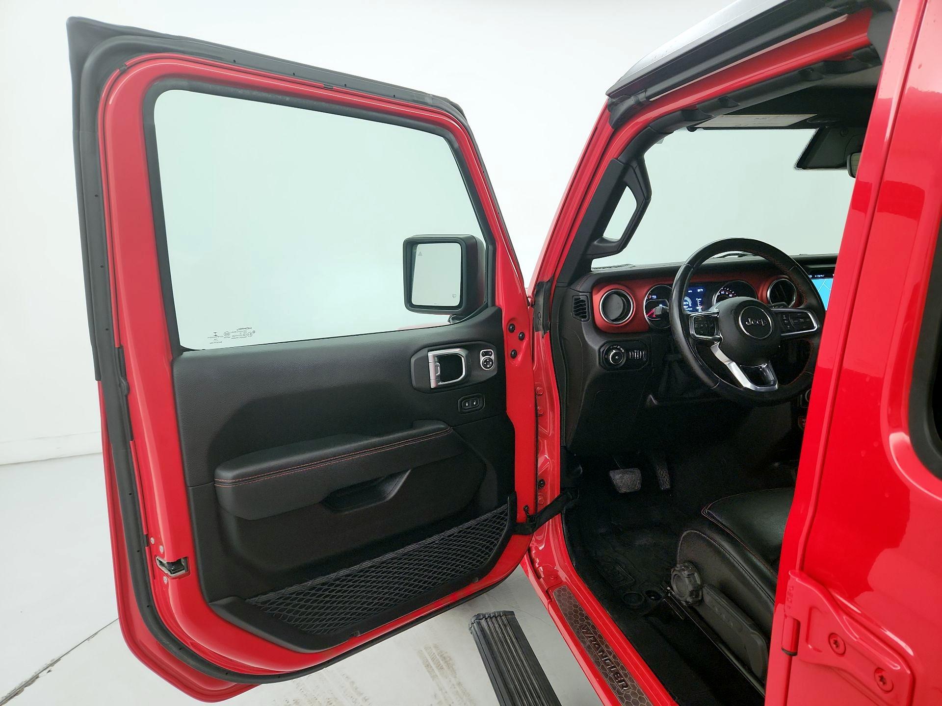 Thumbnail: 2019 Jeep Wrangler - 12