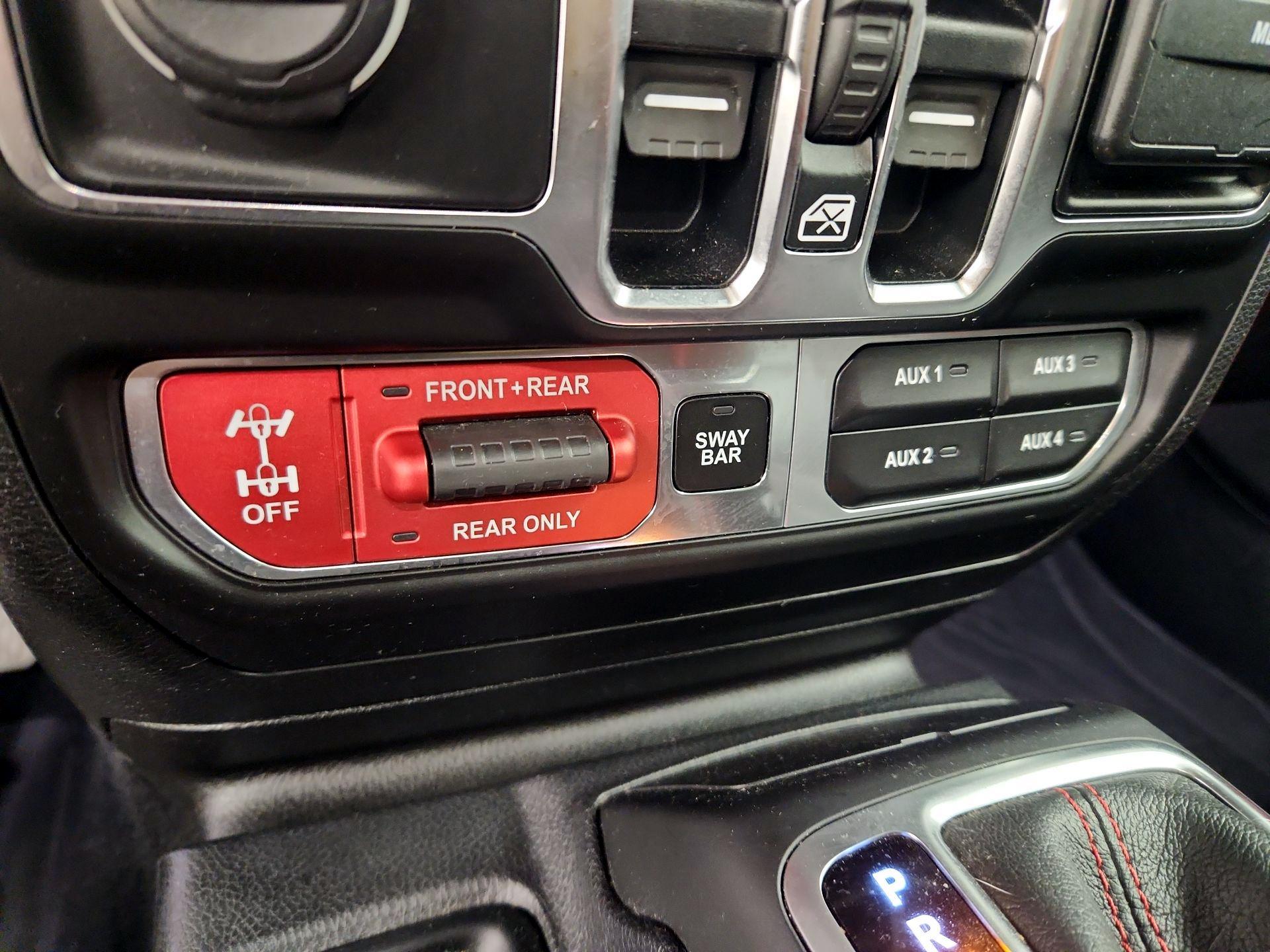 Thumbnail: 2019 Jeep Wrangler - 19