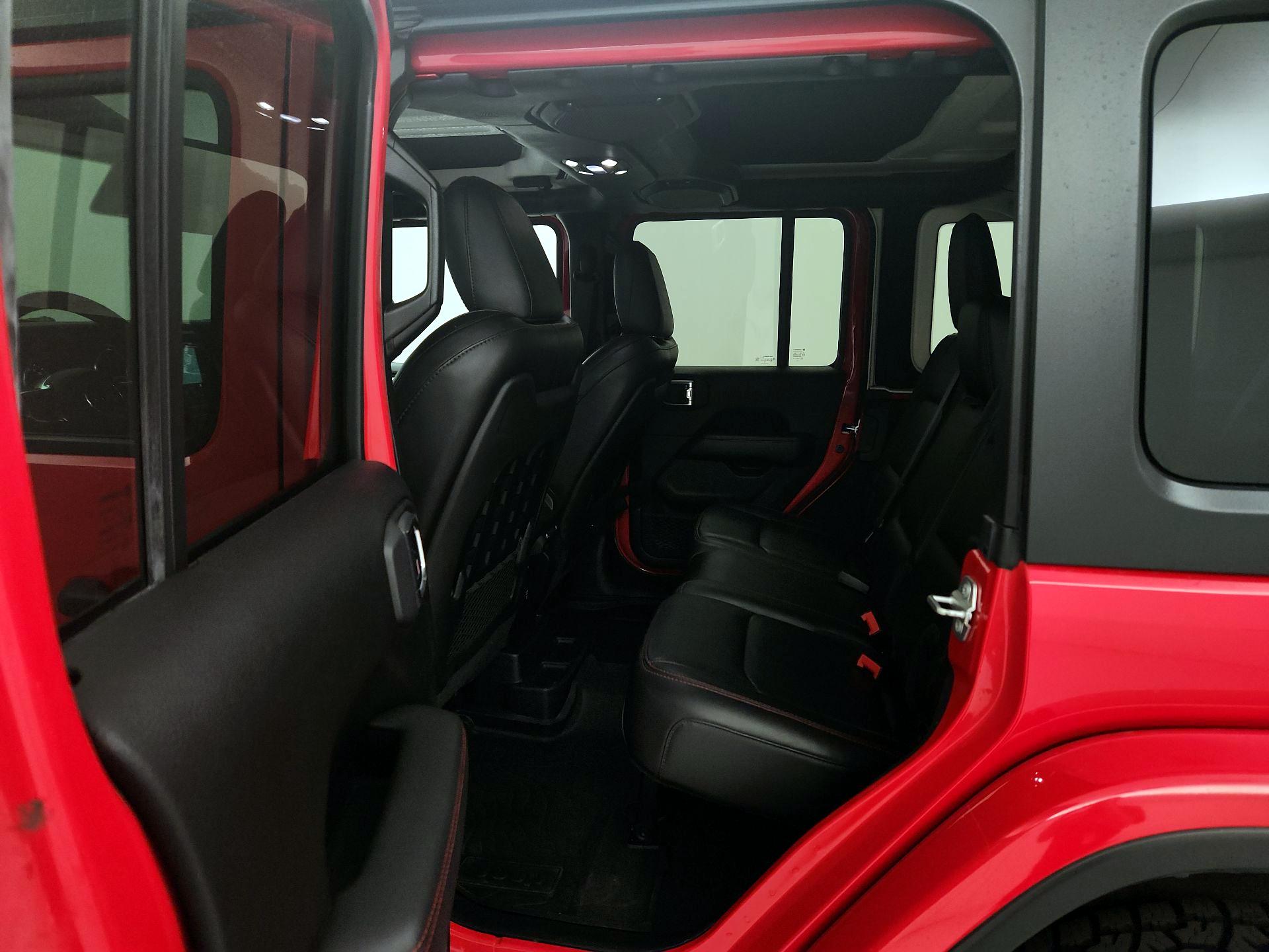 Thumbnail: 2019 Jeep Wrangler - 20