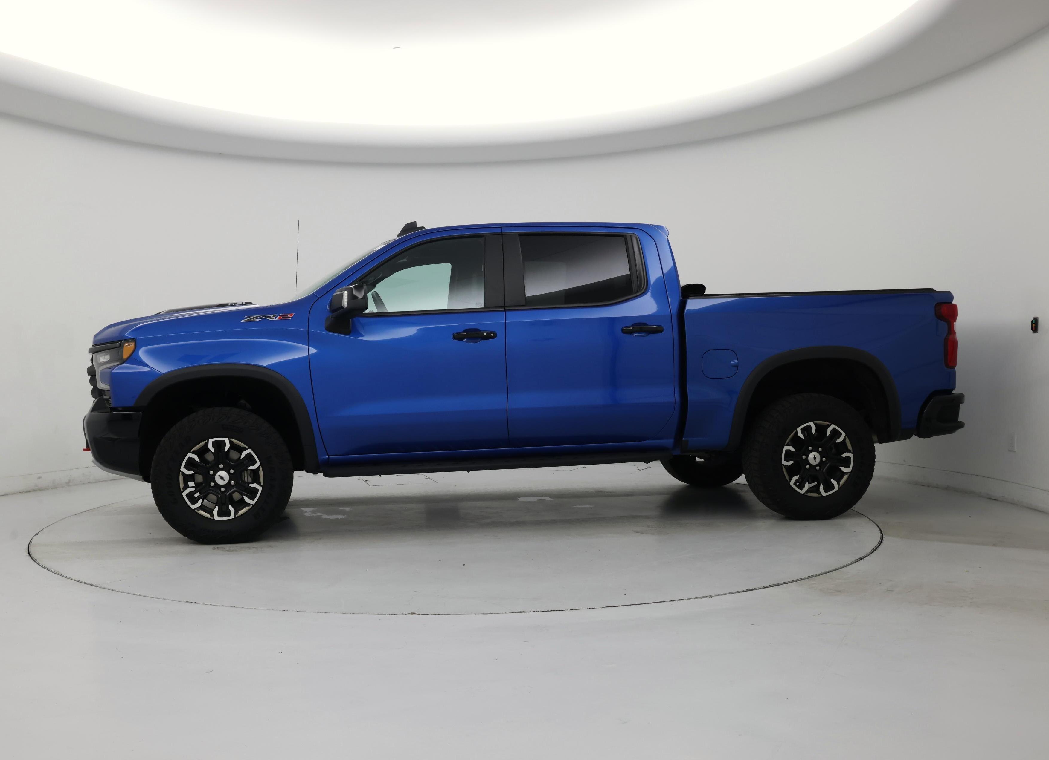 Thumbnail: 2022 Chevrolet Silverado 1500 - 3